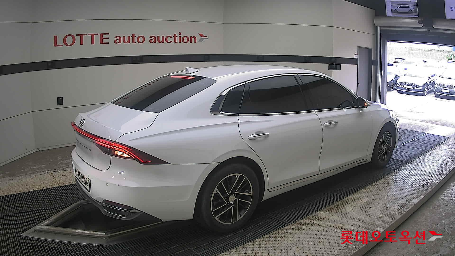 2021 - hyundai grandeur
