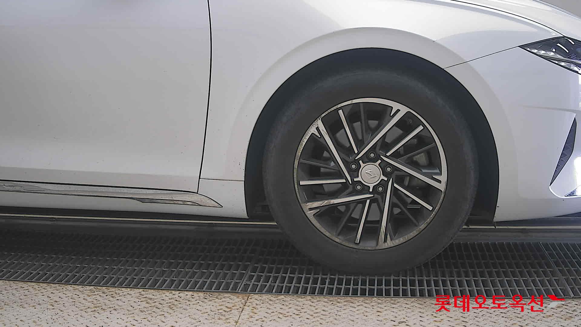 2021 - hyundai grandeur