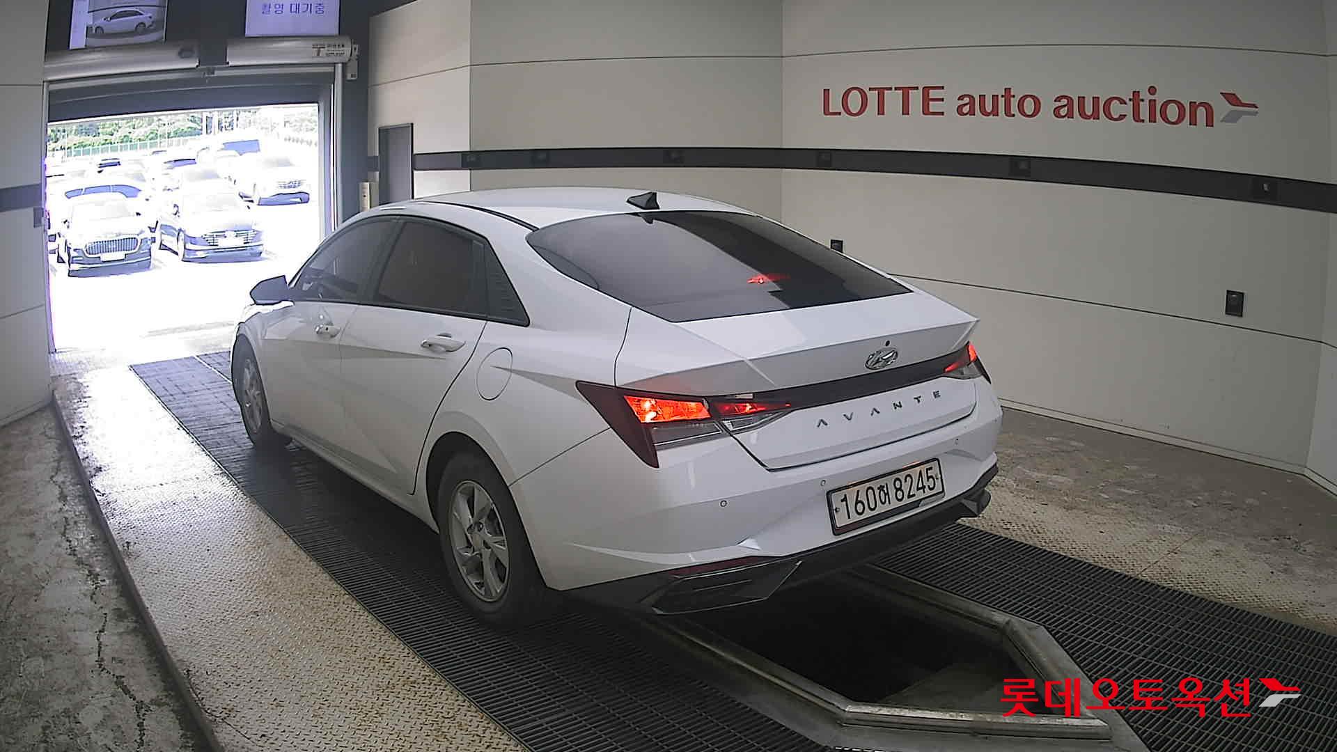 2021 - hyundai avante