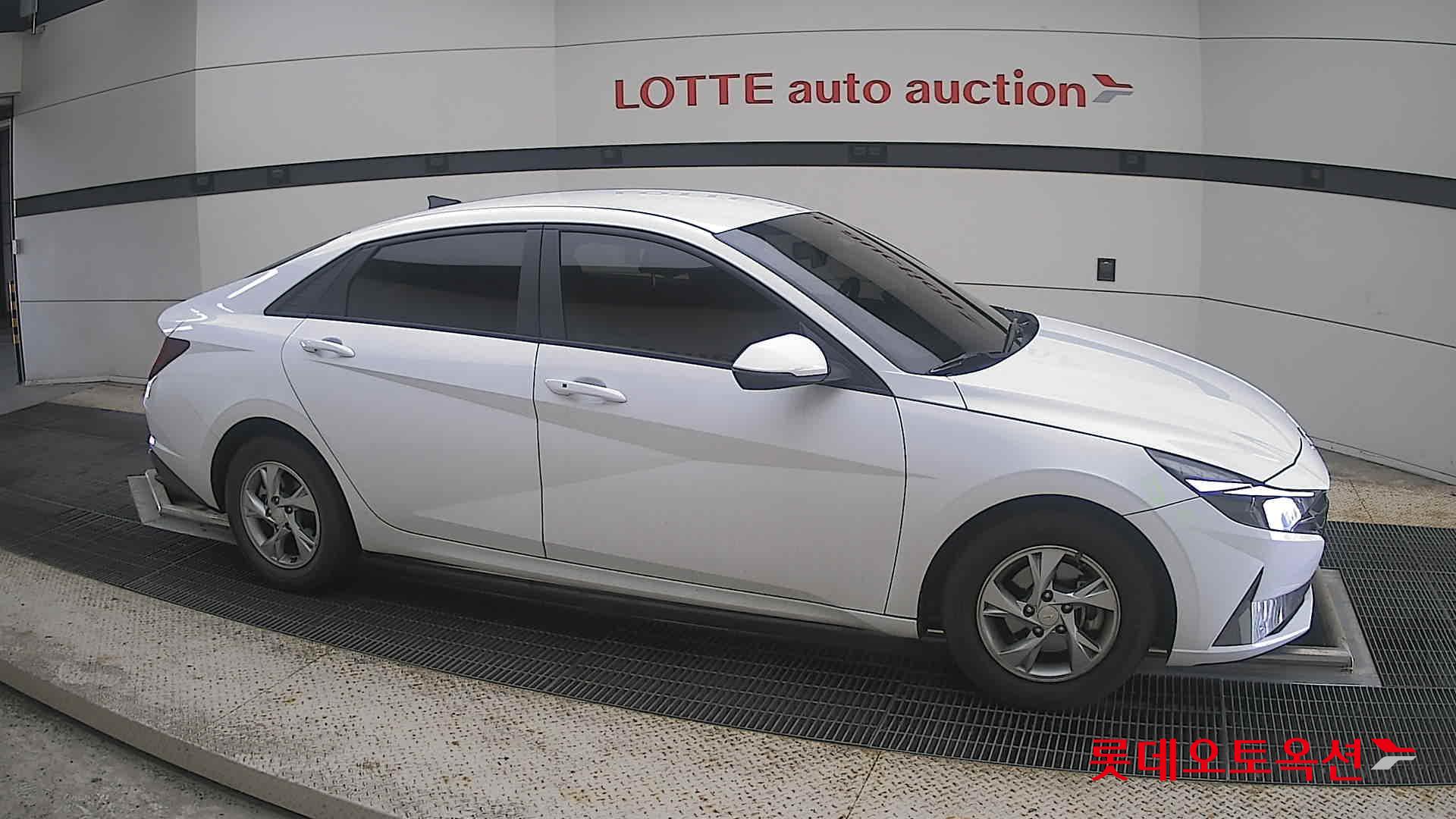 2021 - hyundai avante