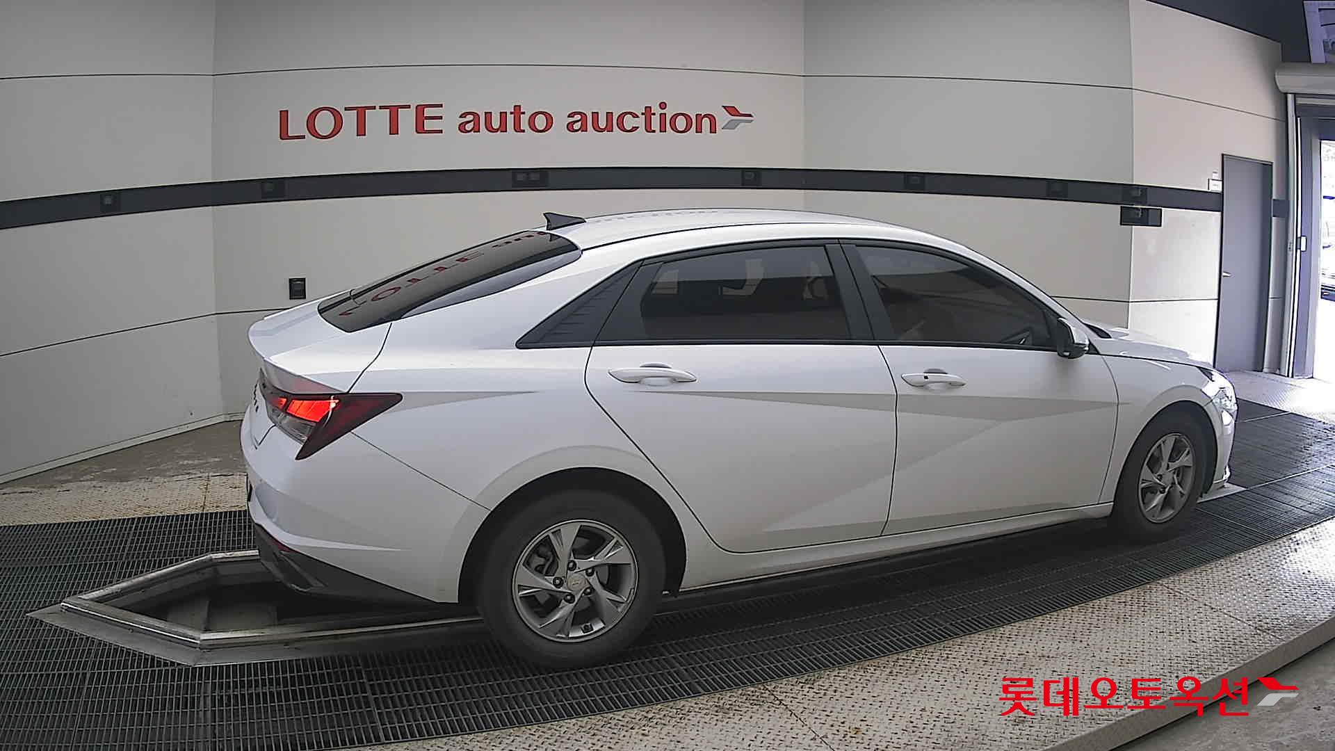 2021 - hyundai avante