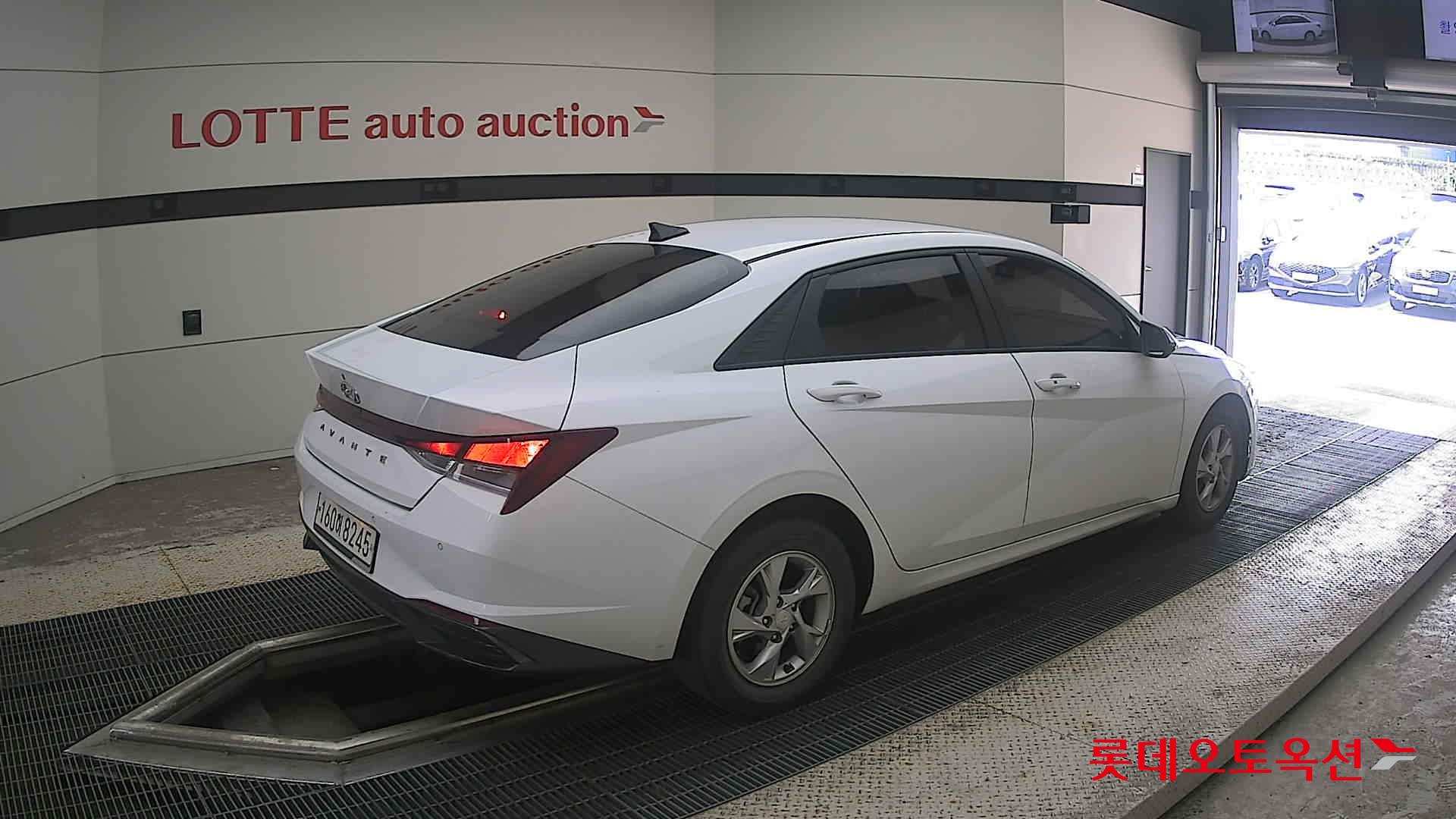 2021 - hyundai avante