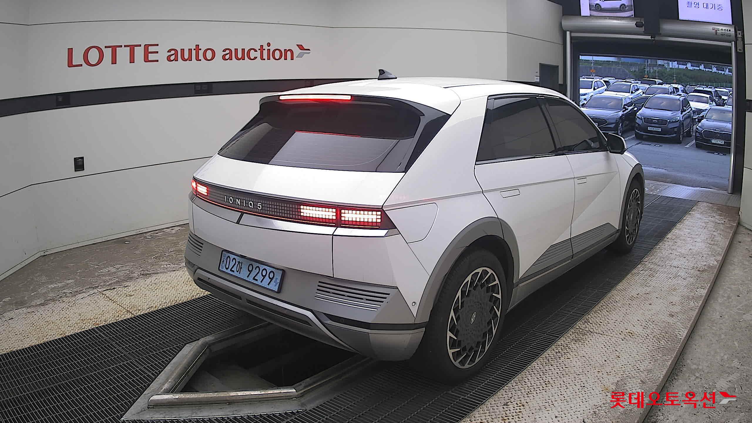 2022 - hyundai ioniq