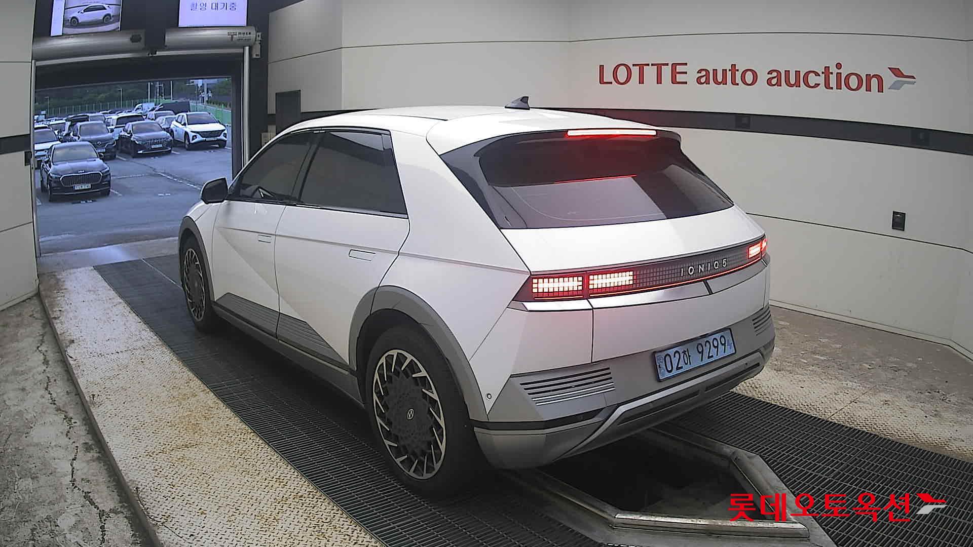 2022 - hyundai ioniq