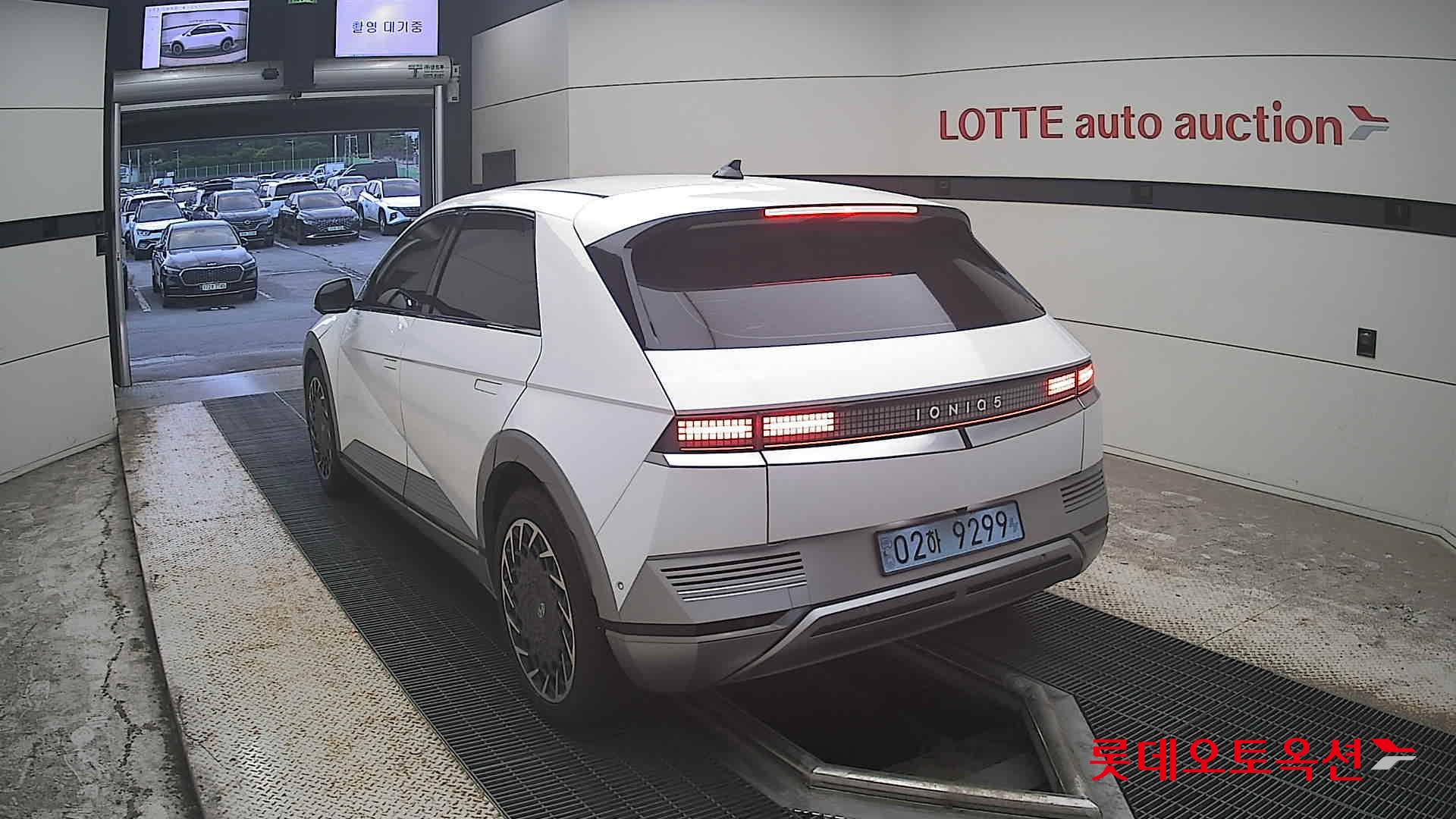 2022 - hyundai ioniq