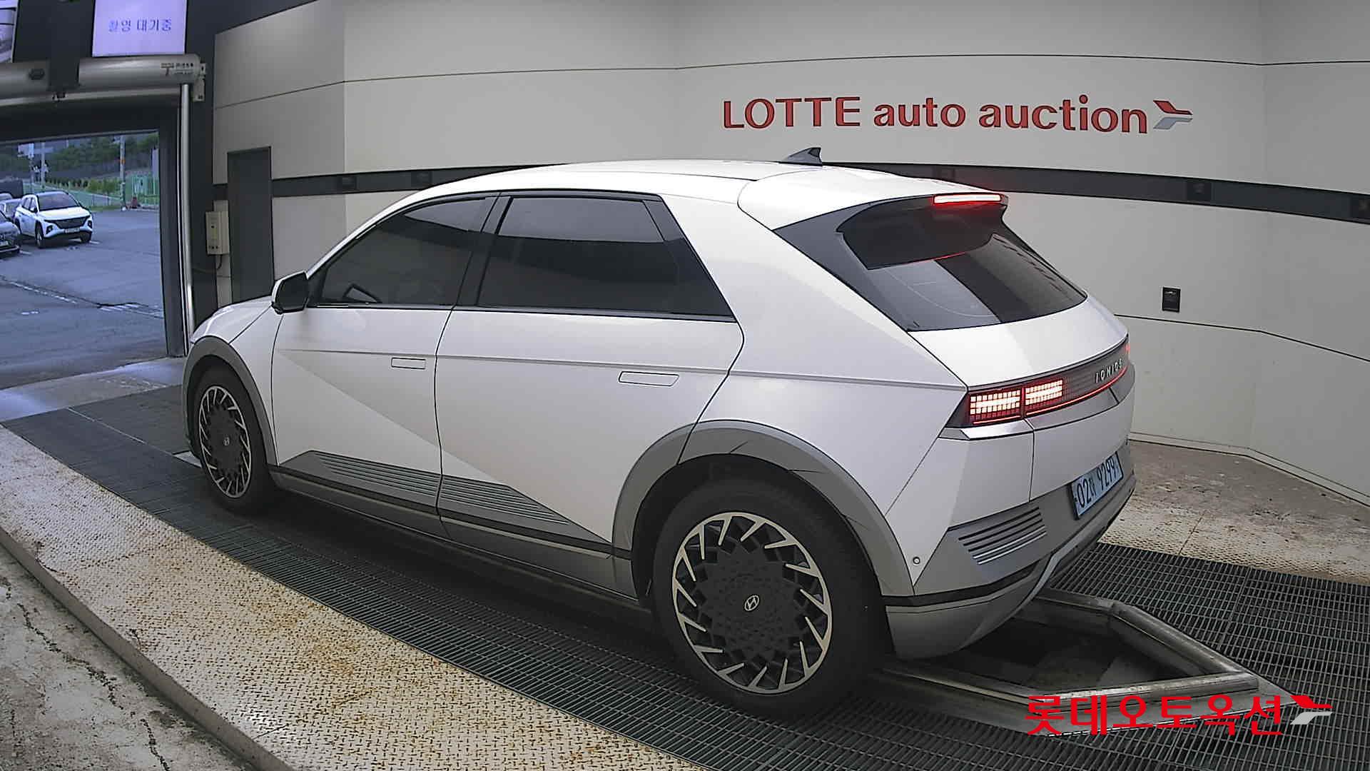 2022 - hyundai ioniq