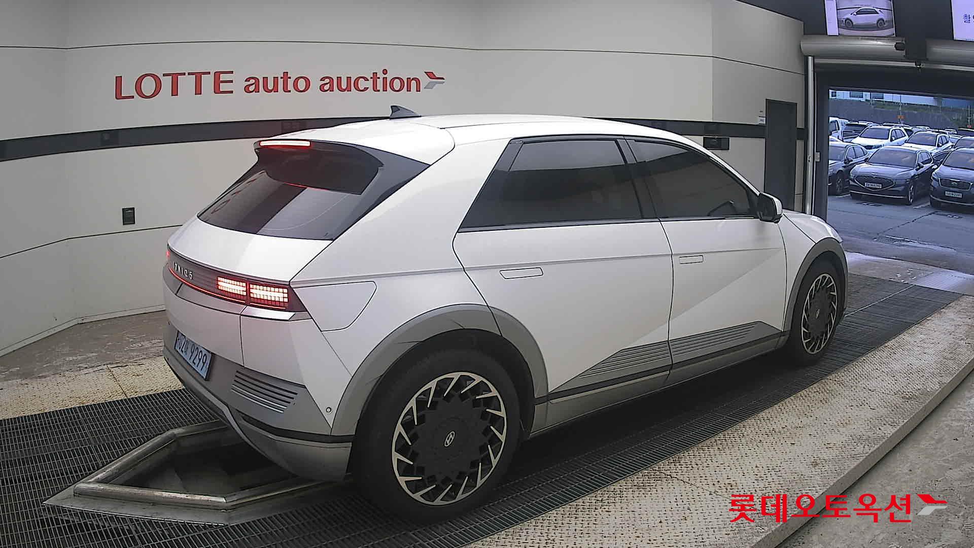 2022 - hyundai ioniq