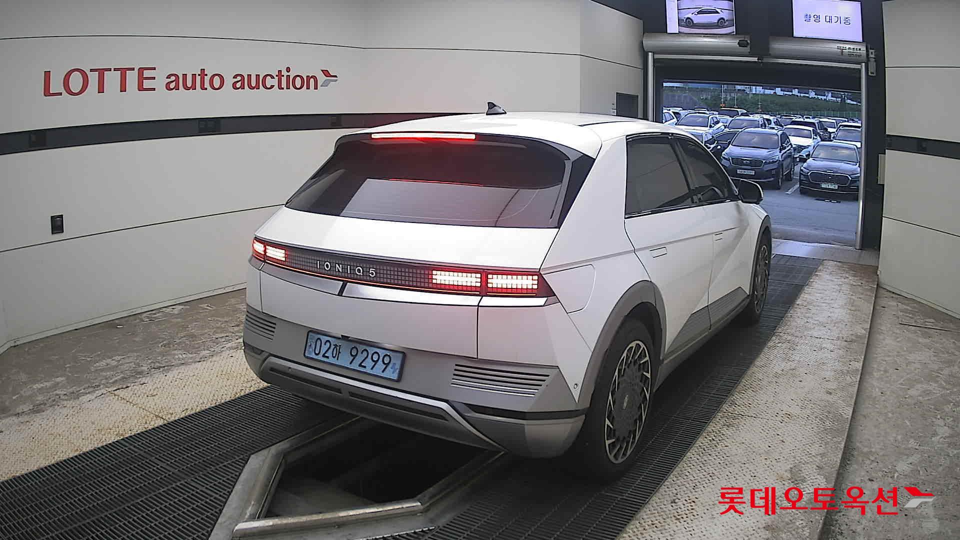 2022 - hyundai ioniq
