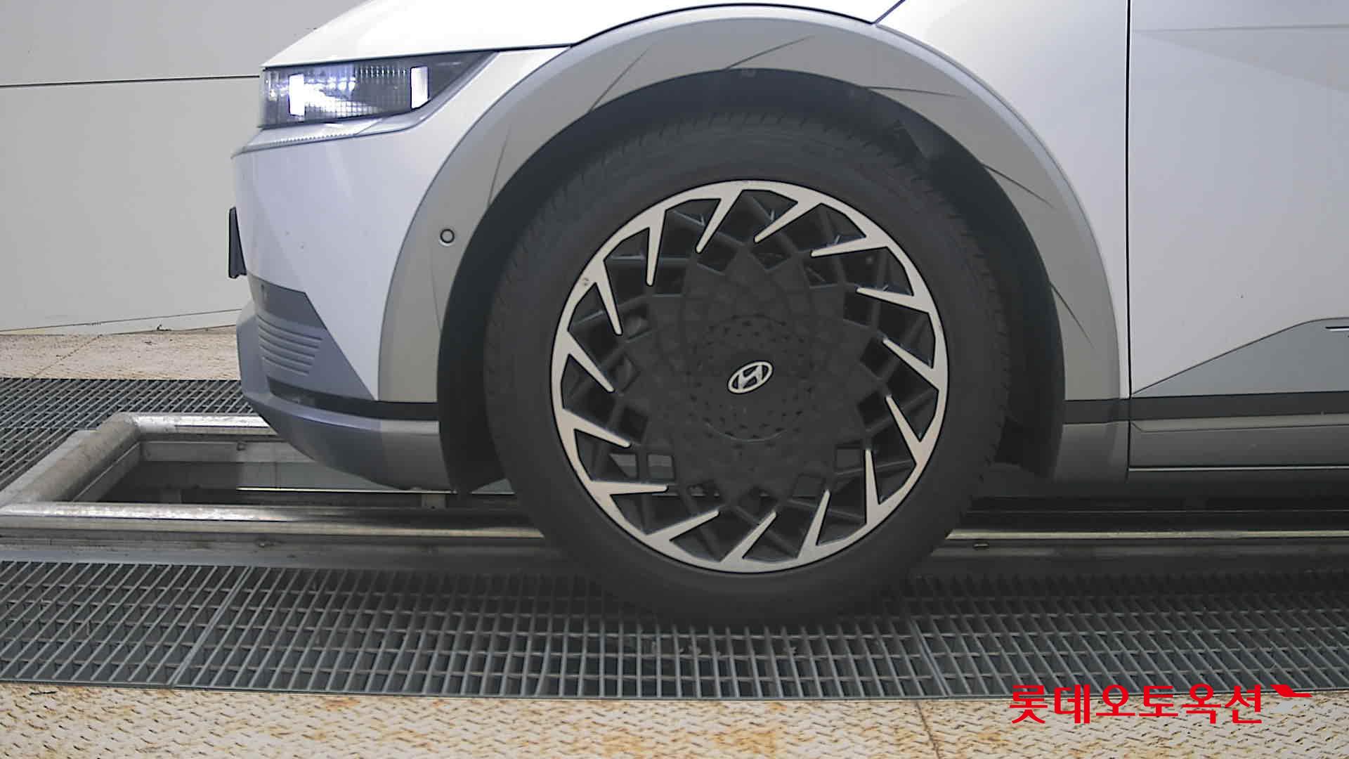 2022 - hyundai ioniq