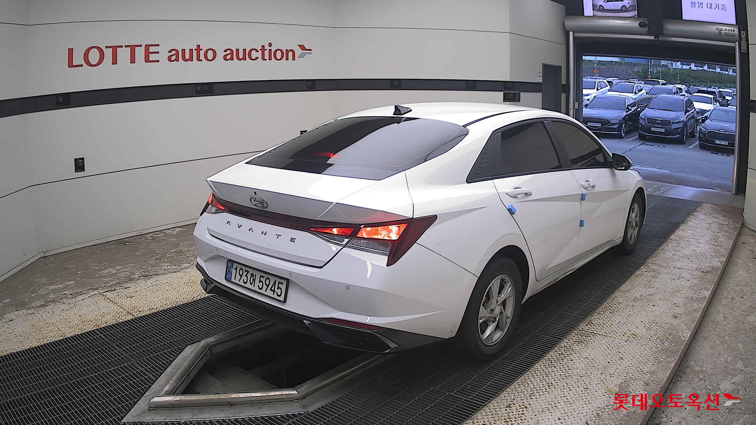 2023 - hyundai avante