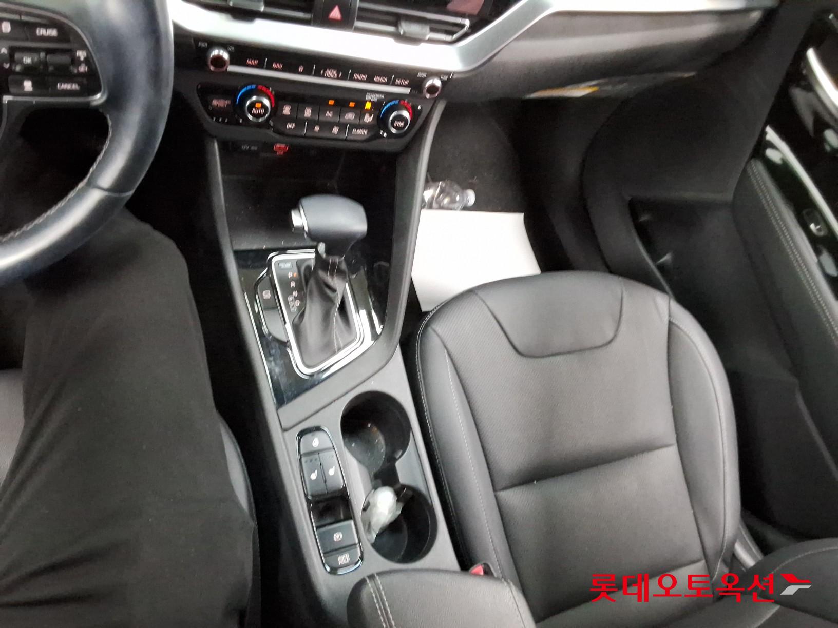 2020 - kia niro