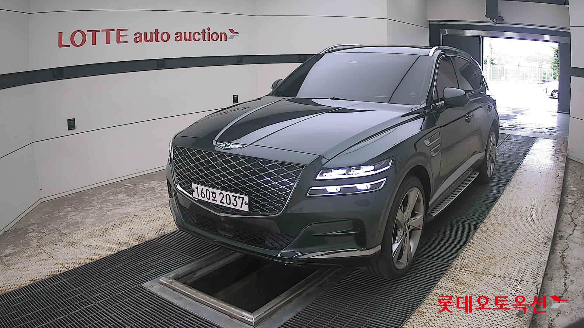 2021 - genesis gv80