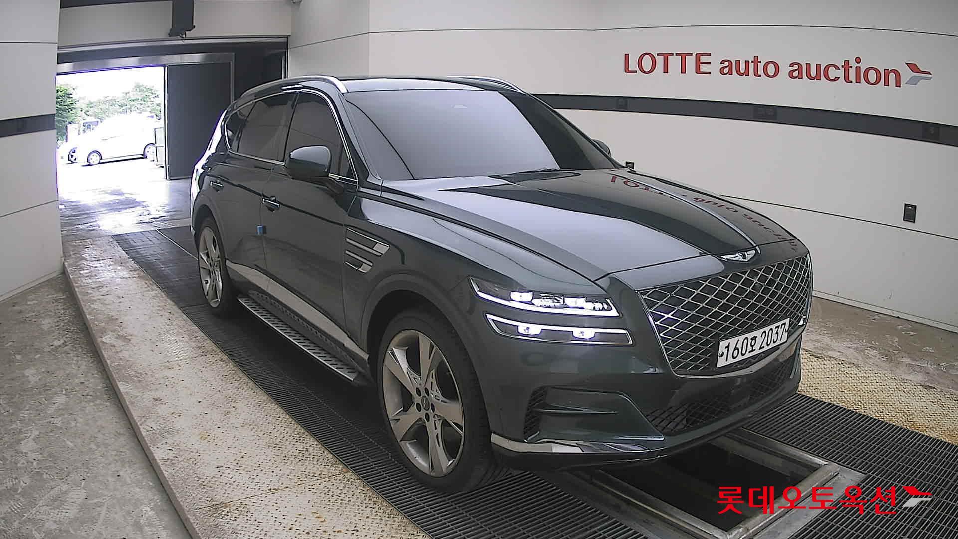 2021 - genesis gv80