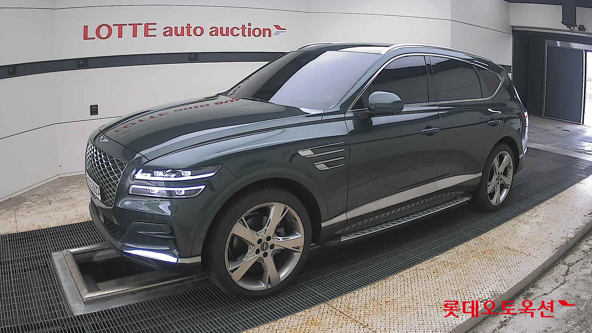 2021 - genesis gv80