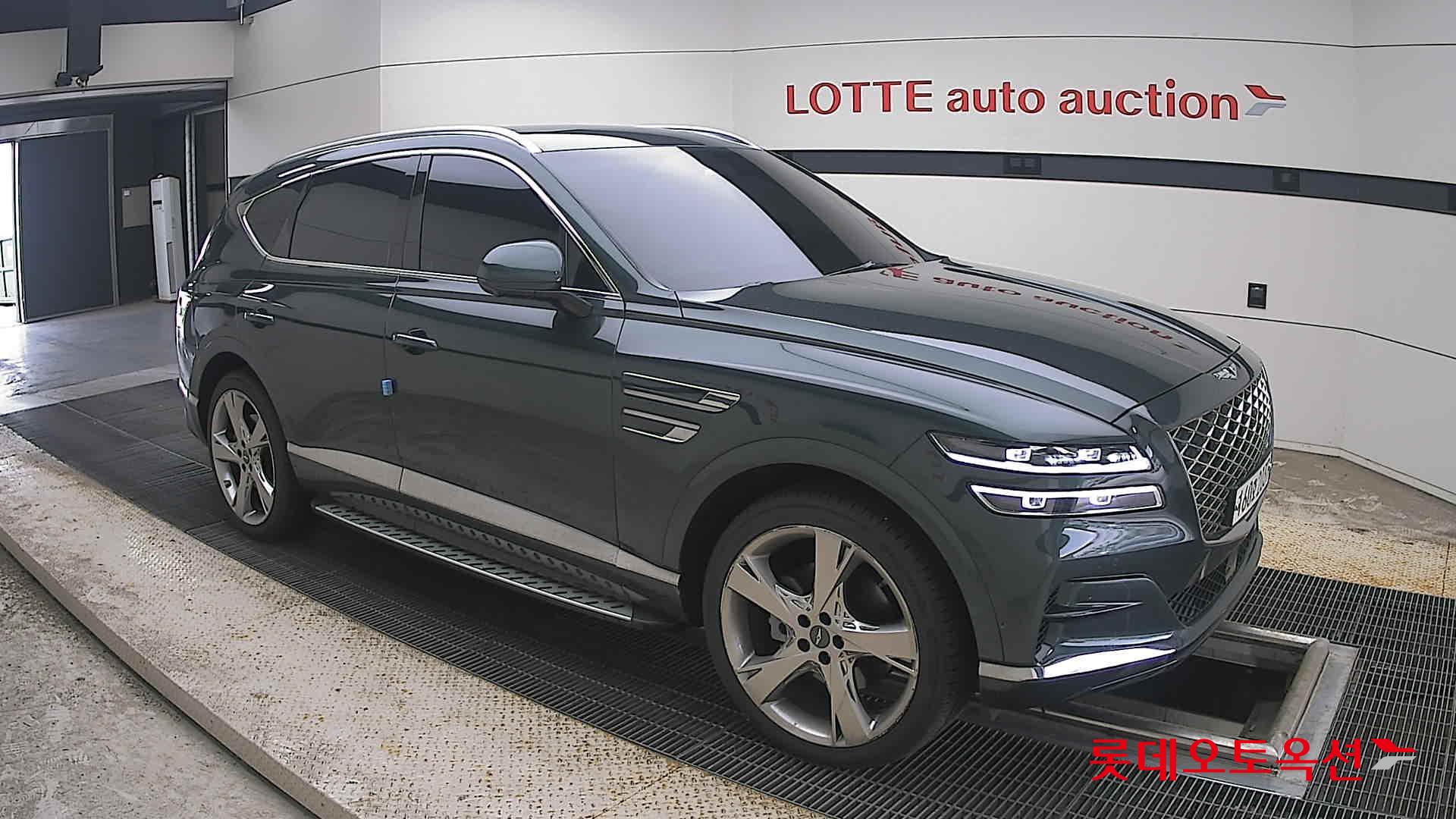 2021 - genesis gv80