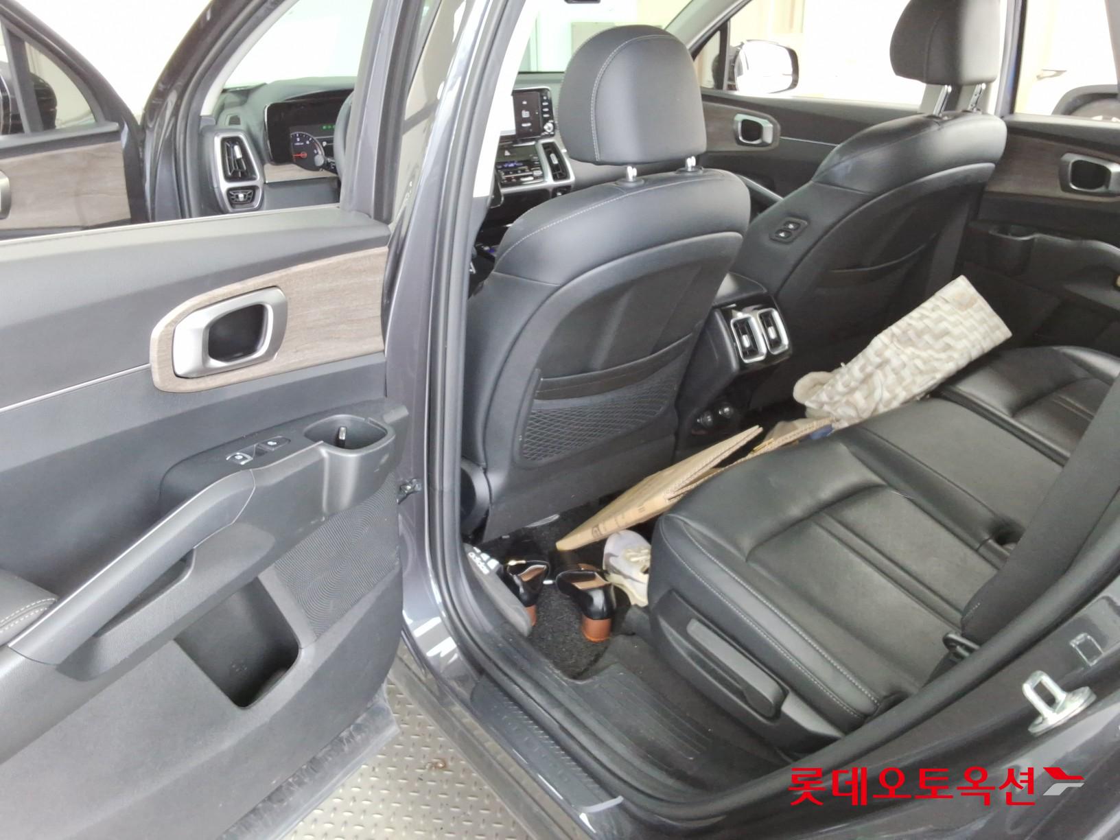 2022 - kia sorento