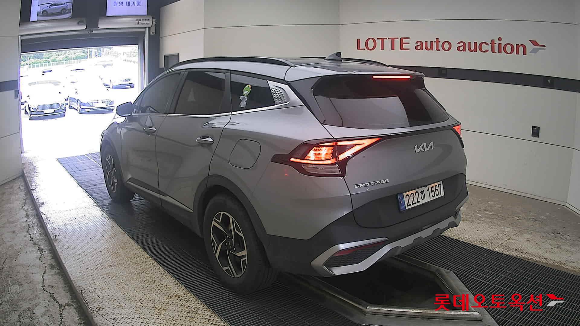 2023 - kia sportage