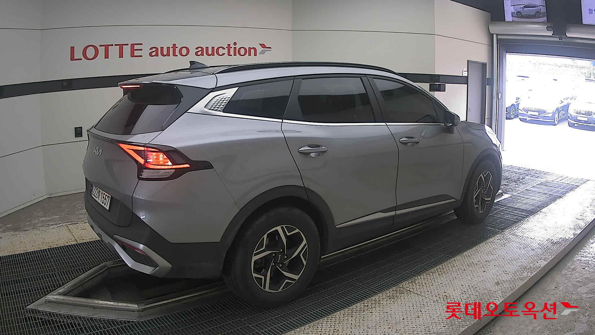 2023 - kia sportage