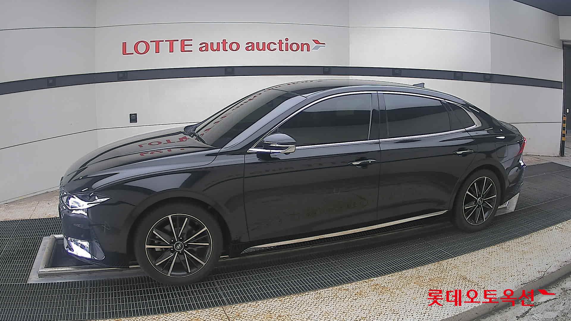 2022 - hyundai grandeur