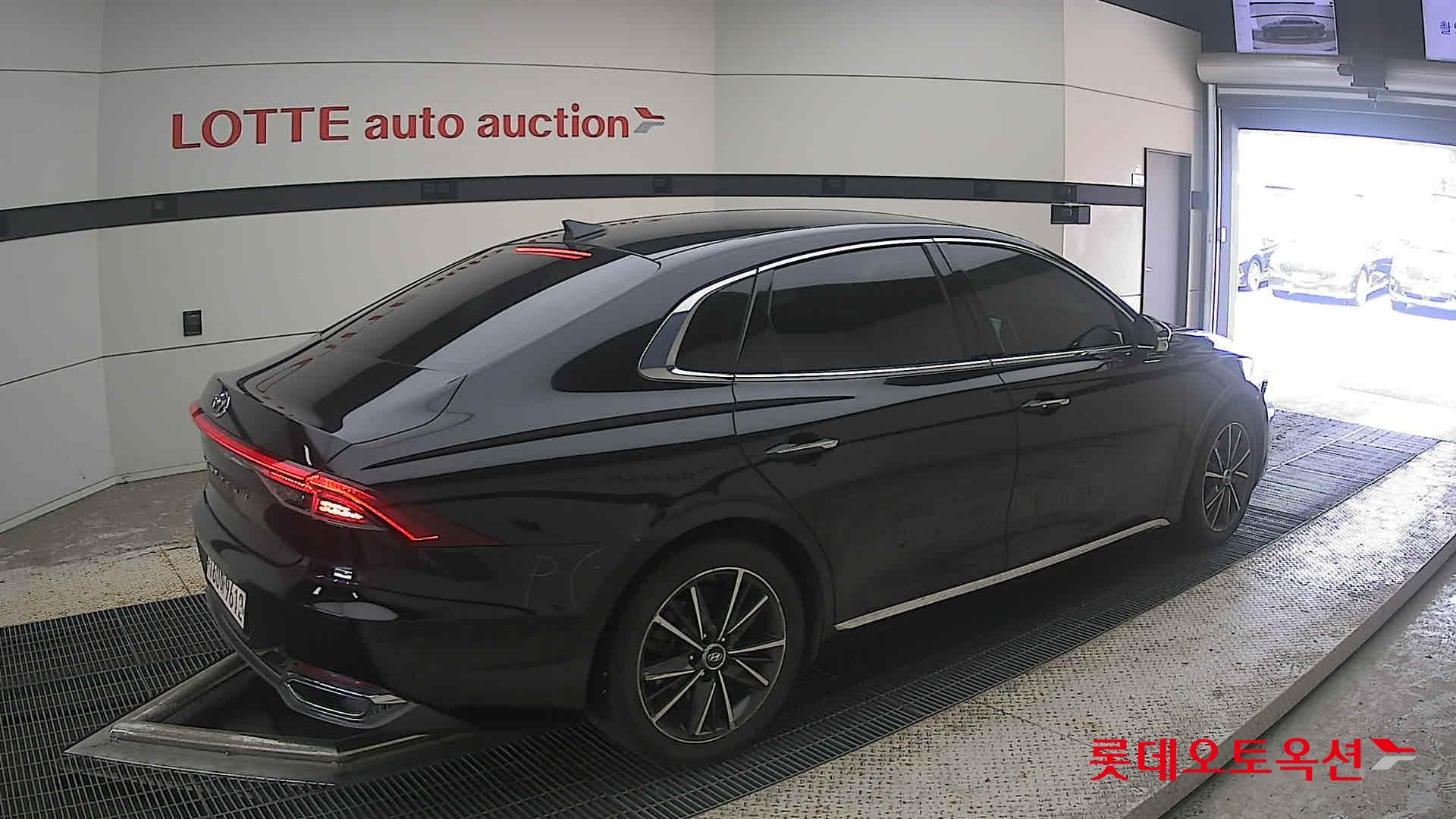 2022 - hyundai grandeur