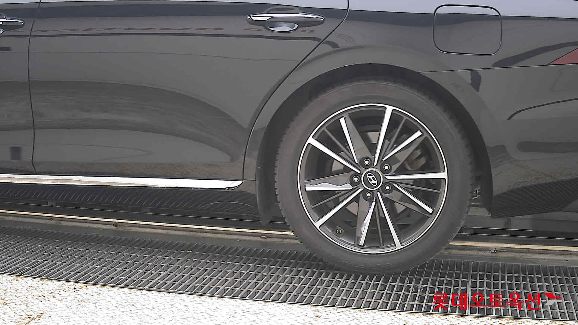 2022 - hyundai grandeur
