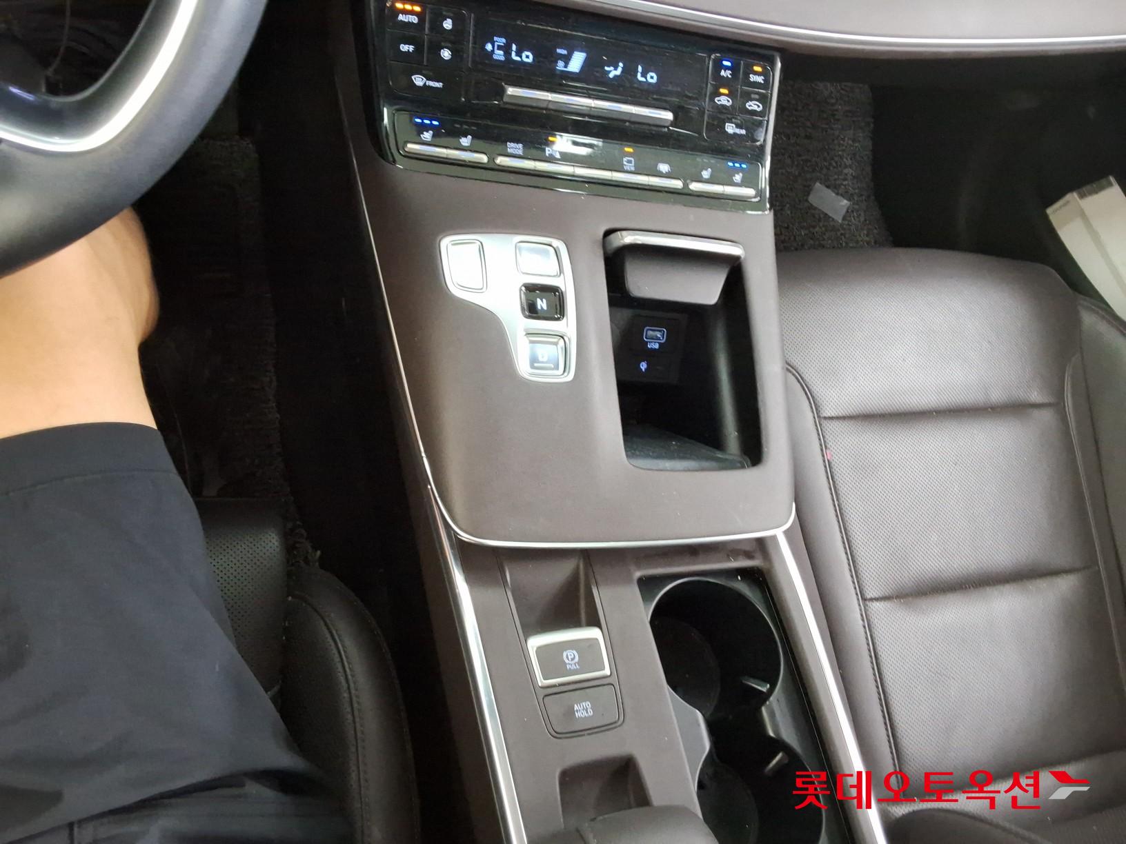 2022 - hyundai grandeur