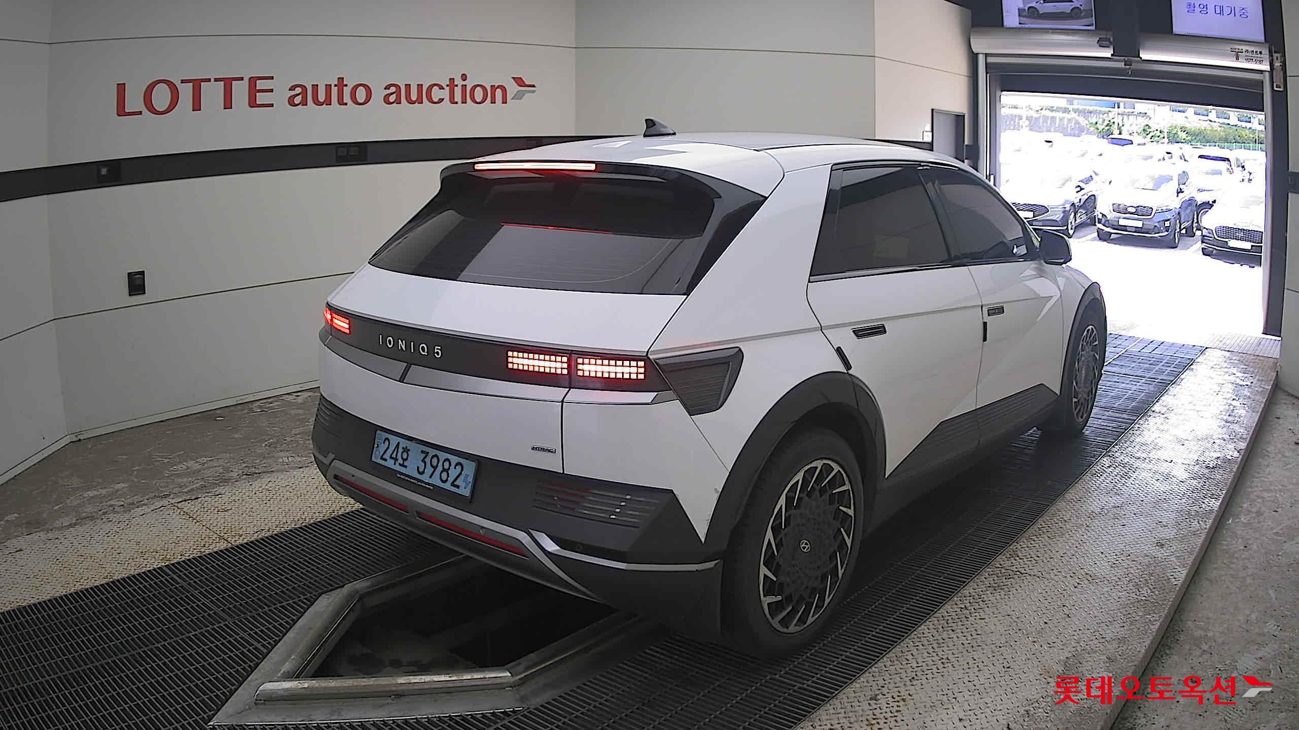 2023 - hyundai ioniq