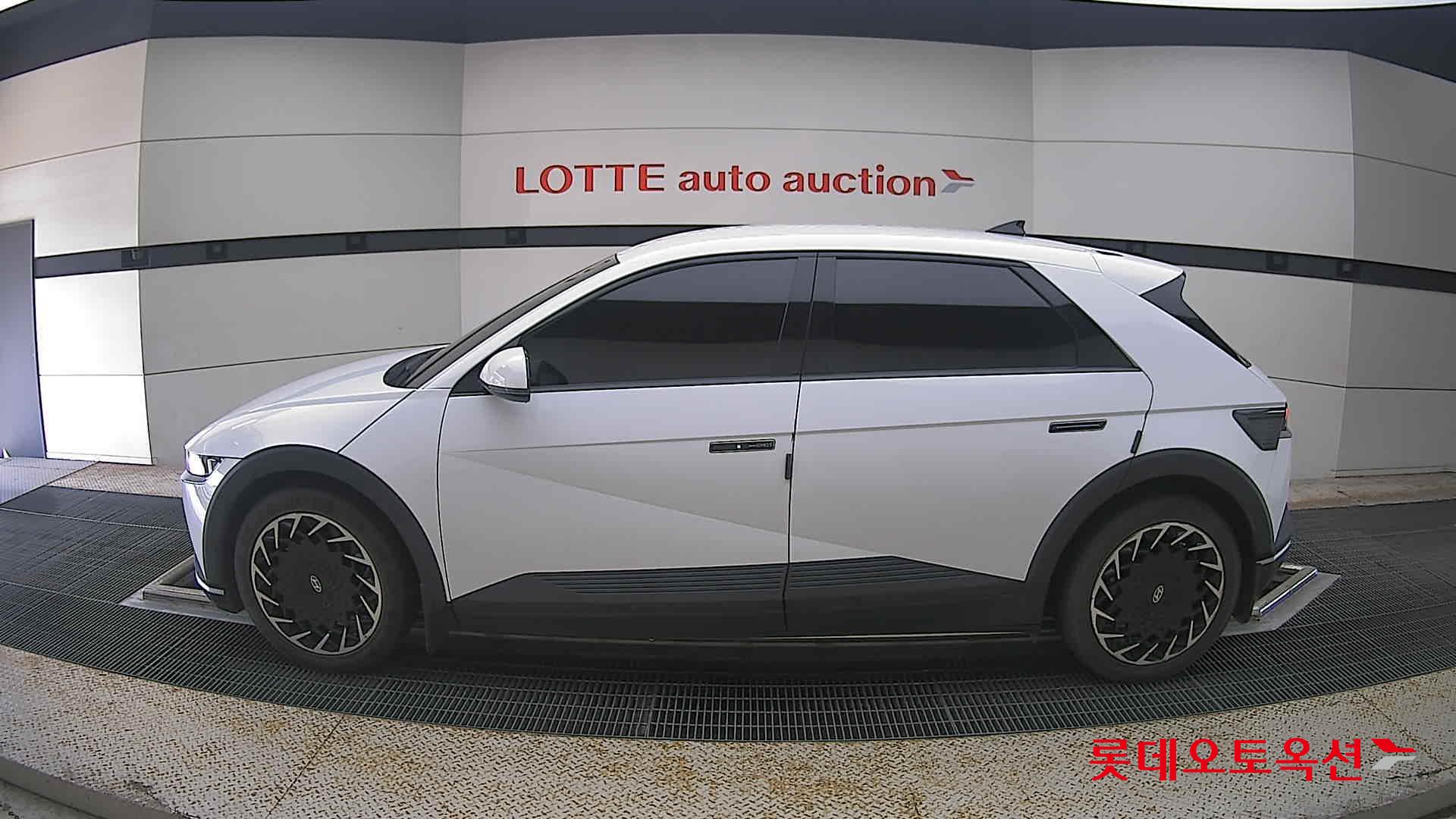 2023 - hyundai ioniq