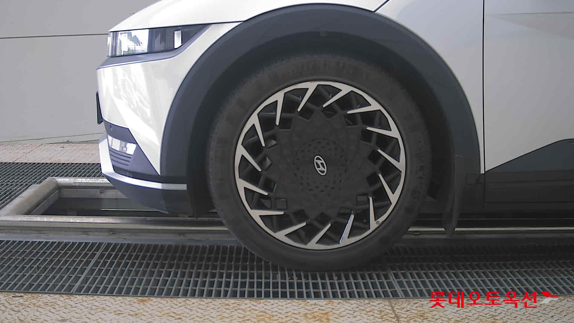 2023 - hyundai ioniq