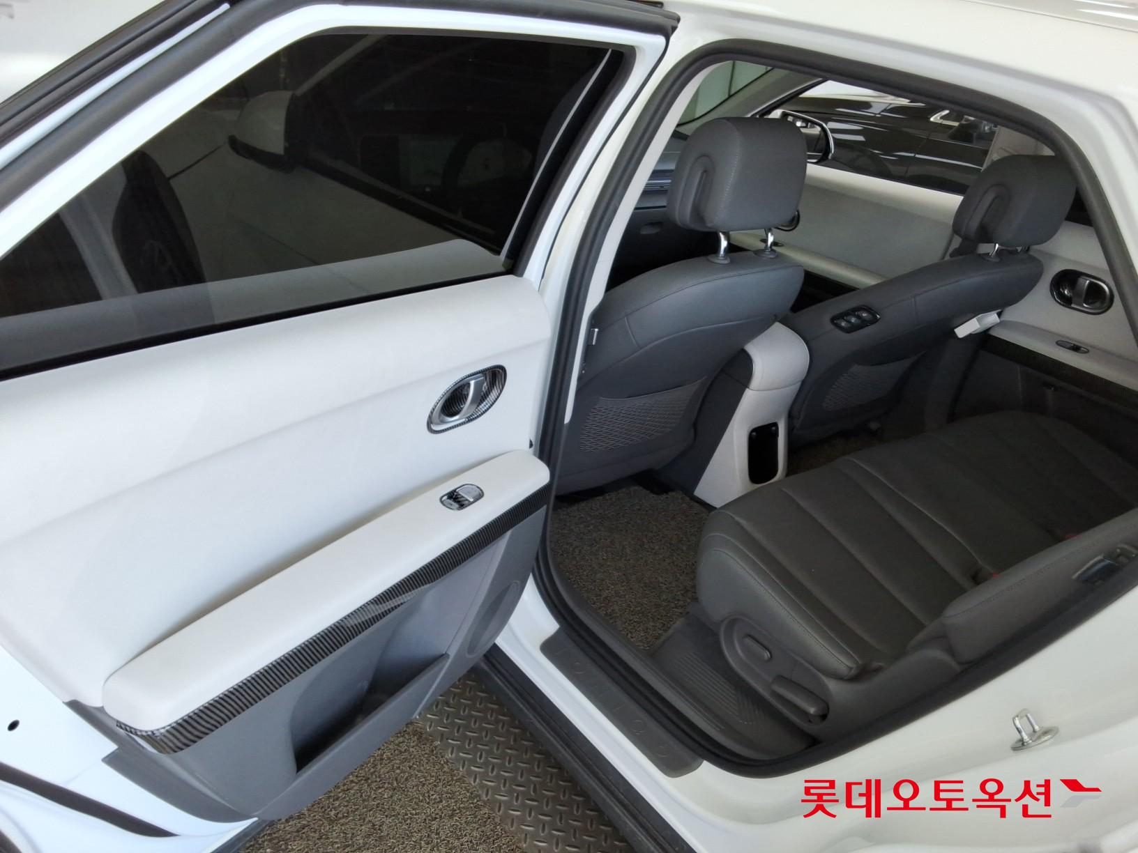 2023 - hyundai ioniq