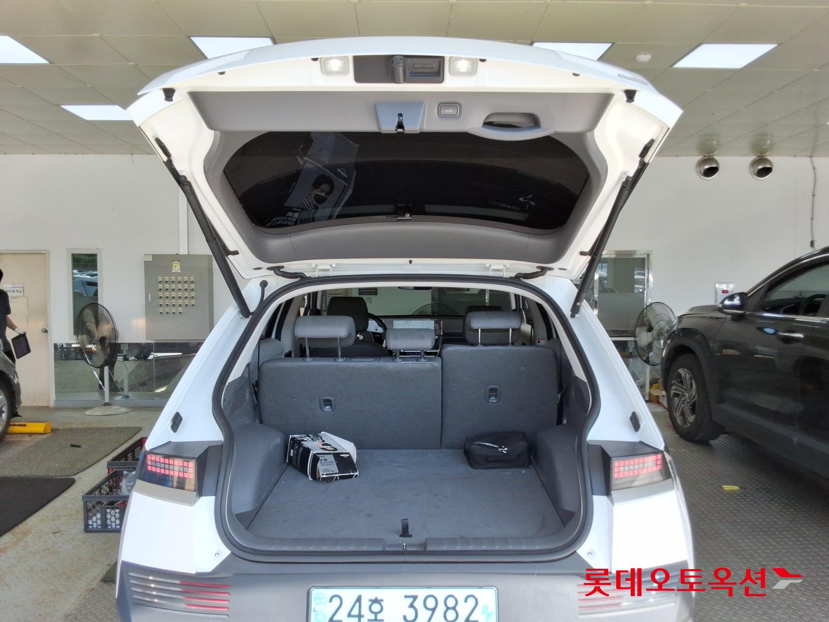 2023 - hyundai ioniq