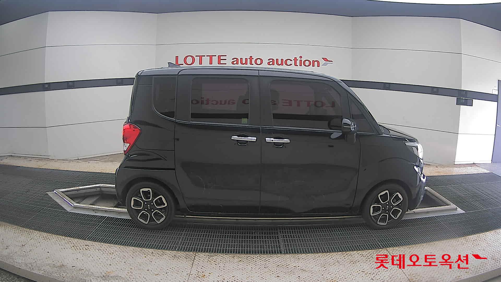 2021 - kia ray