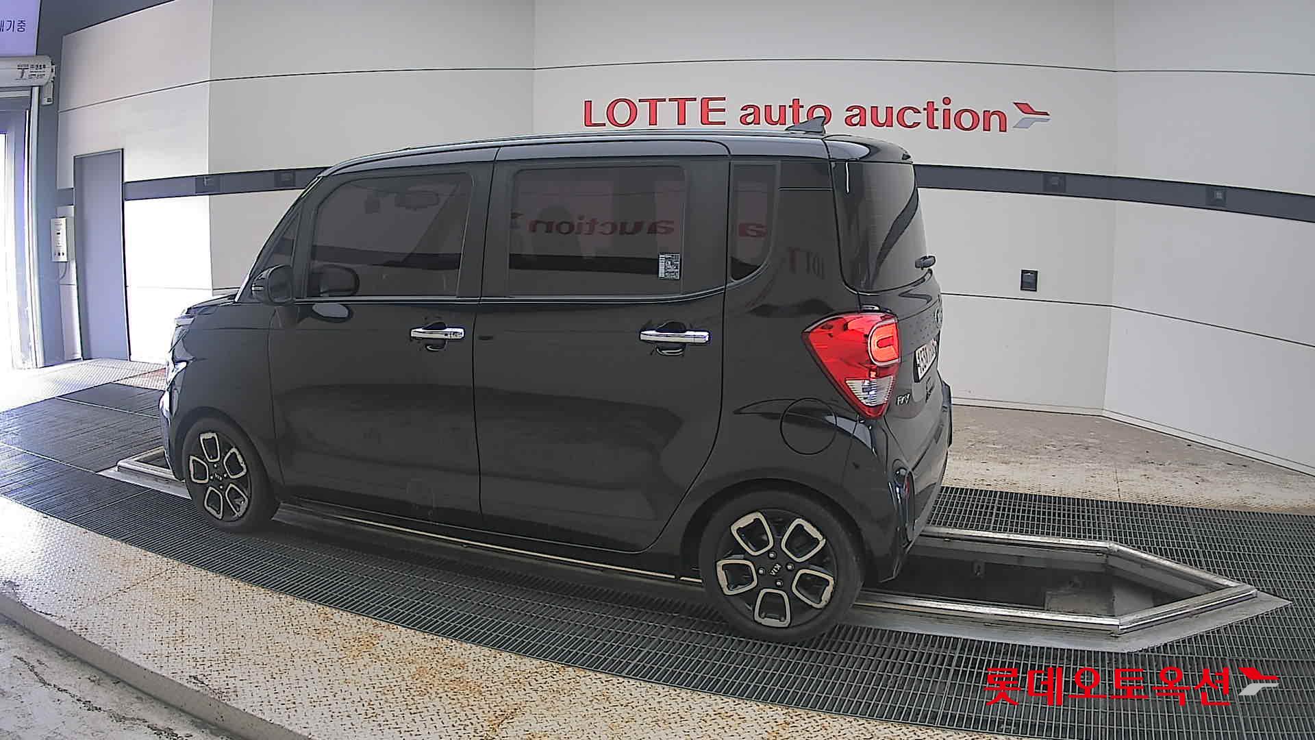 2021 - kia ray