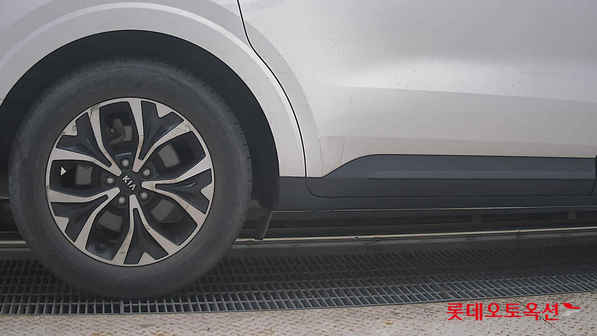 2021 - kia carnival