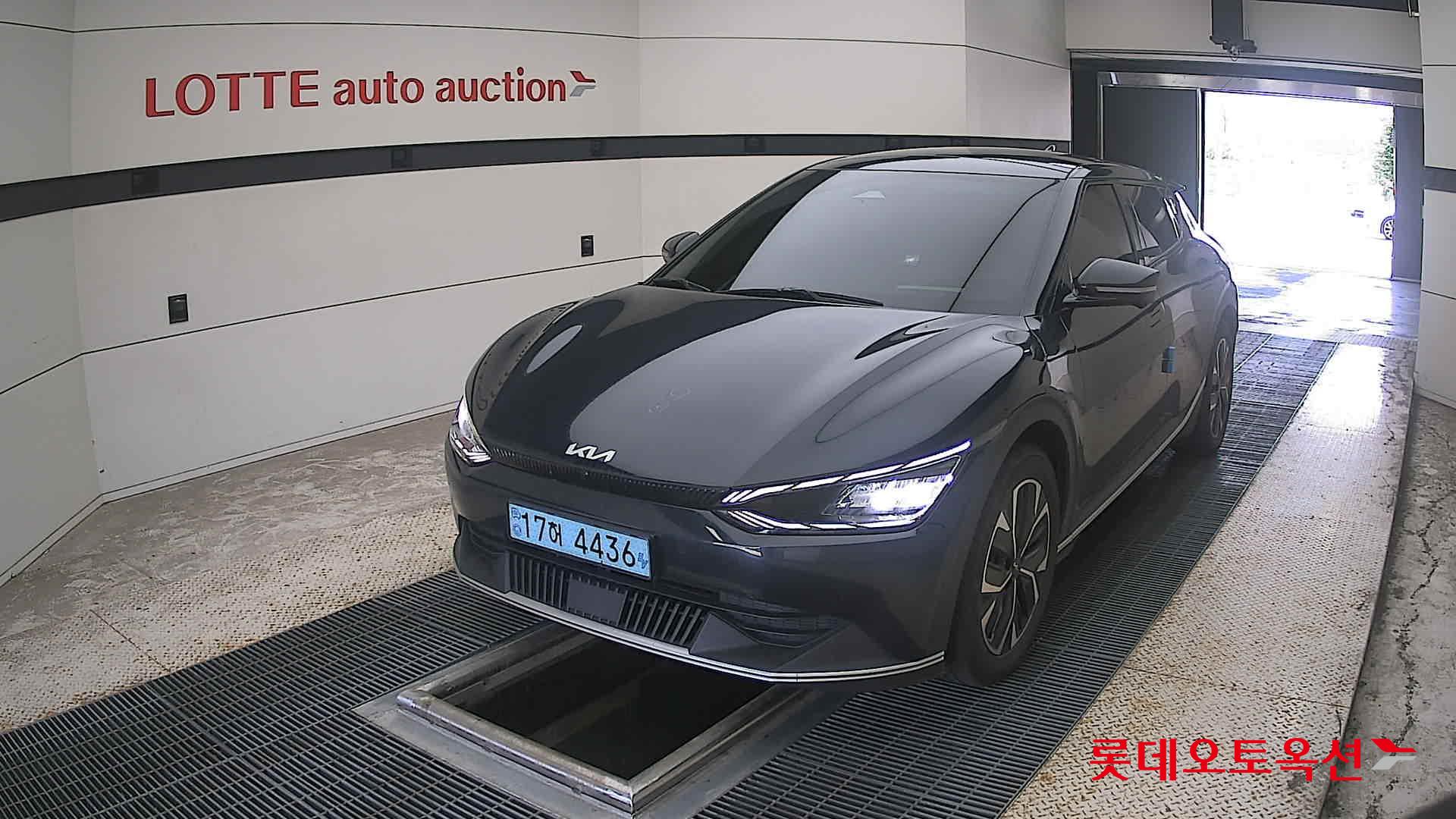 2022 - kia ev6