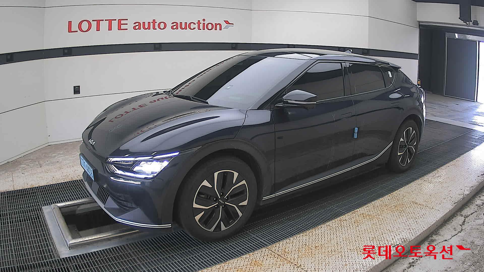 2022 - kia ev6