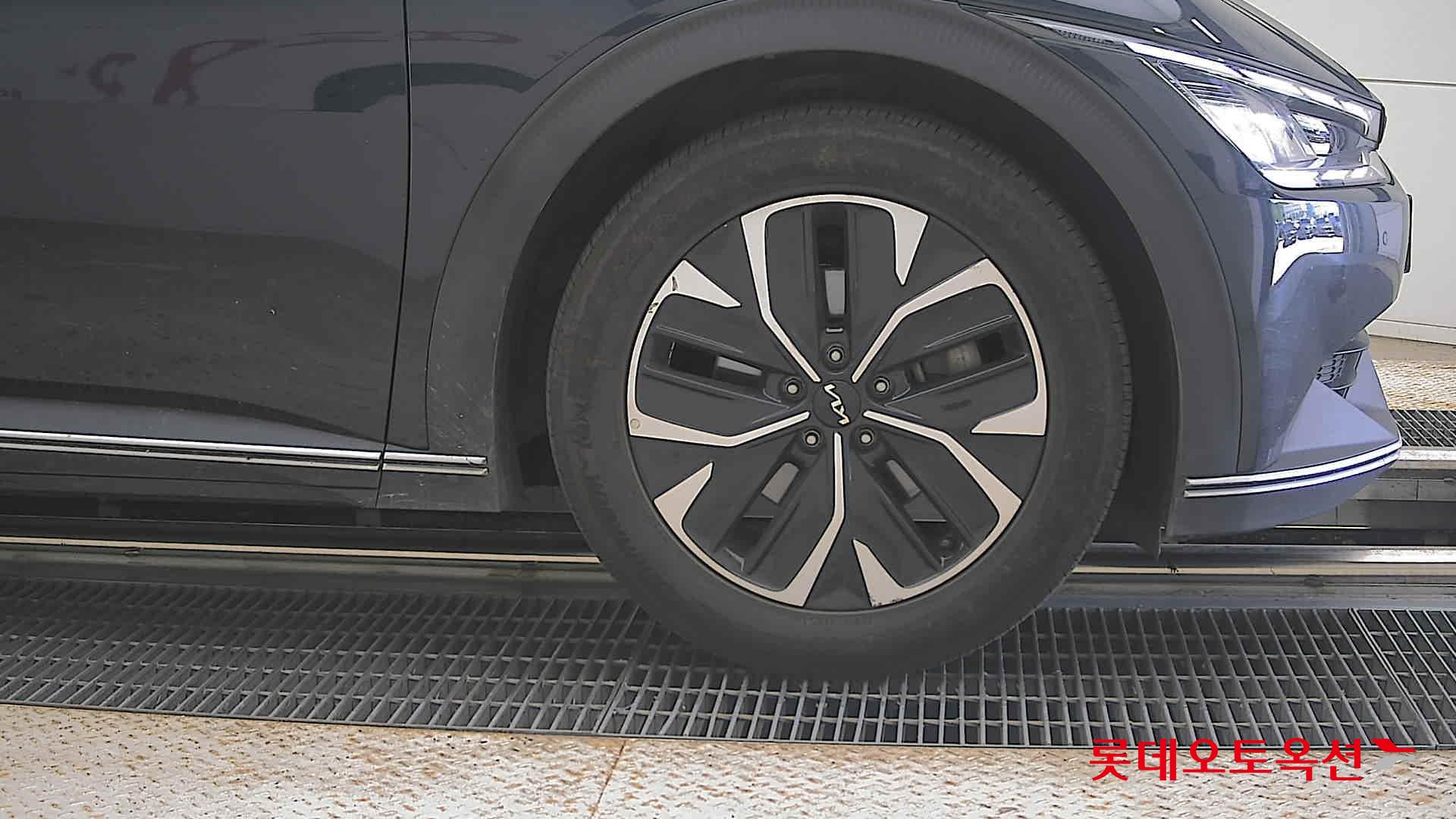 2022 - kia ev6