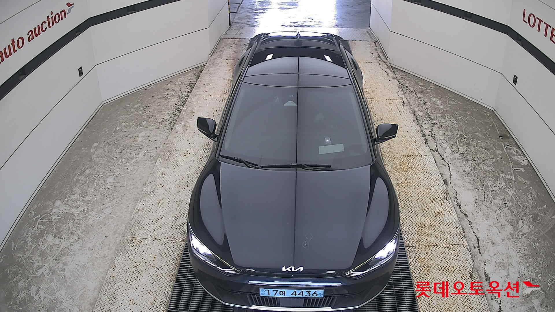 2022 - kia ev6
