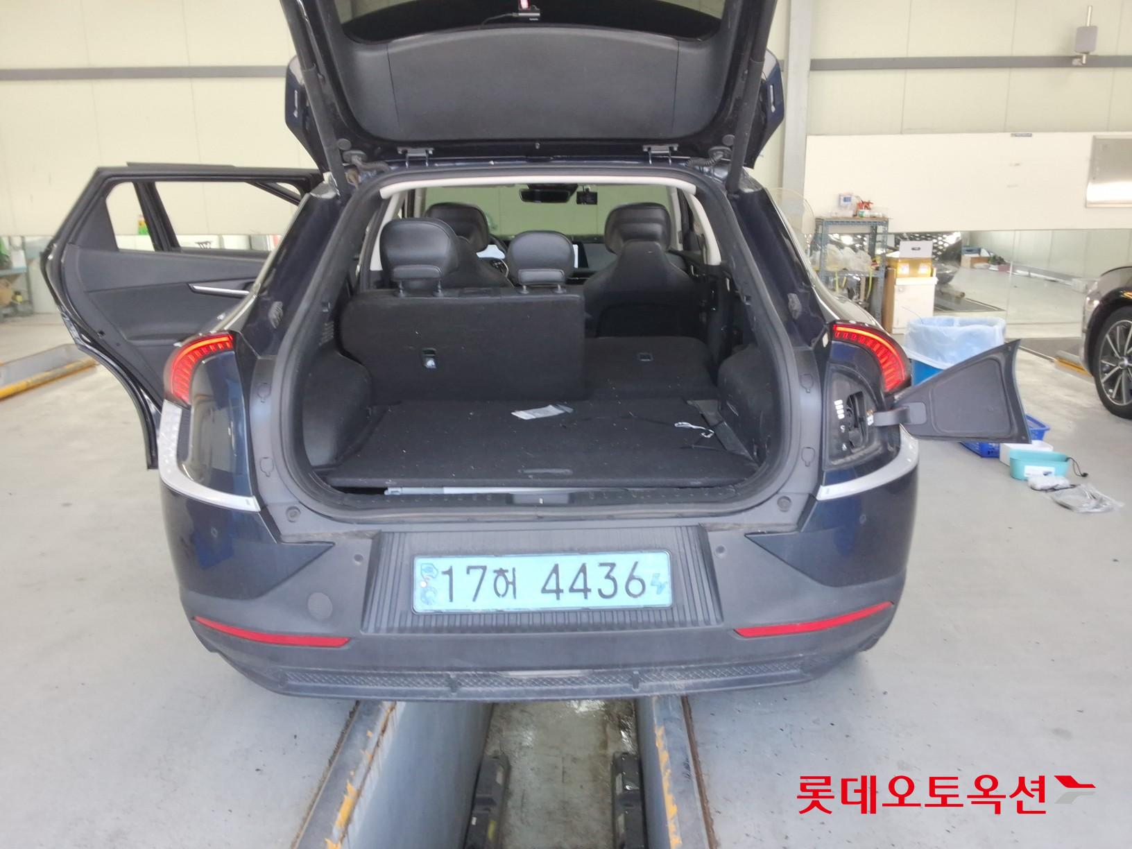 2022 - kia ev6