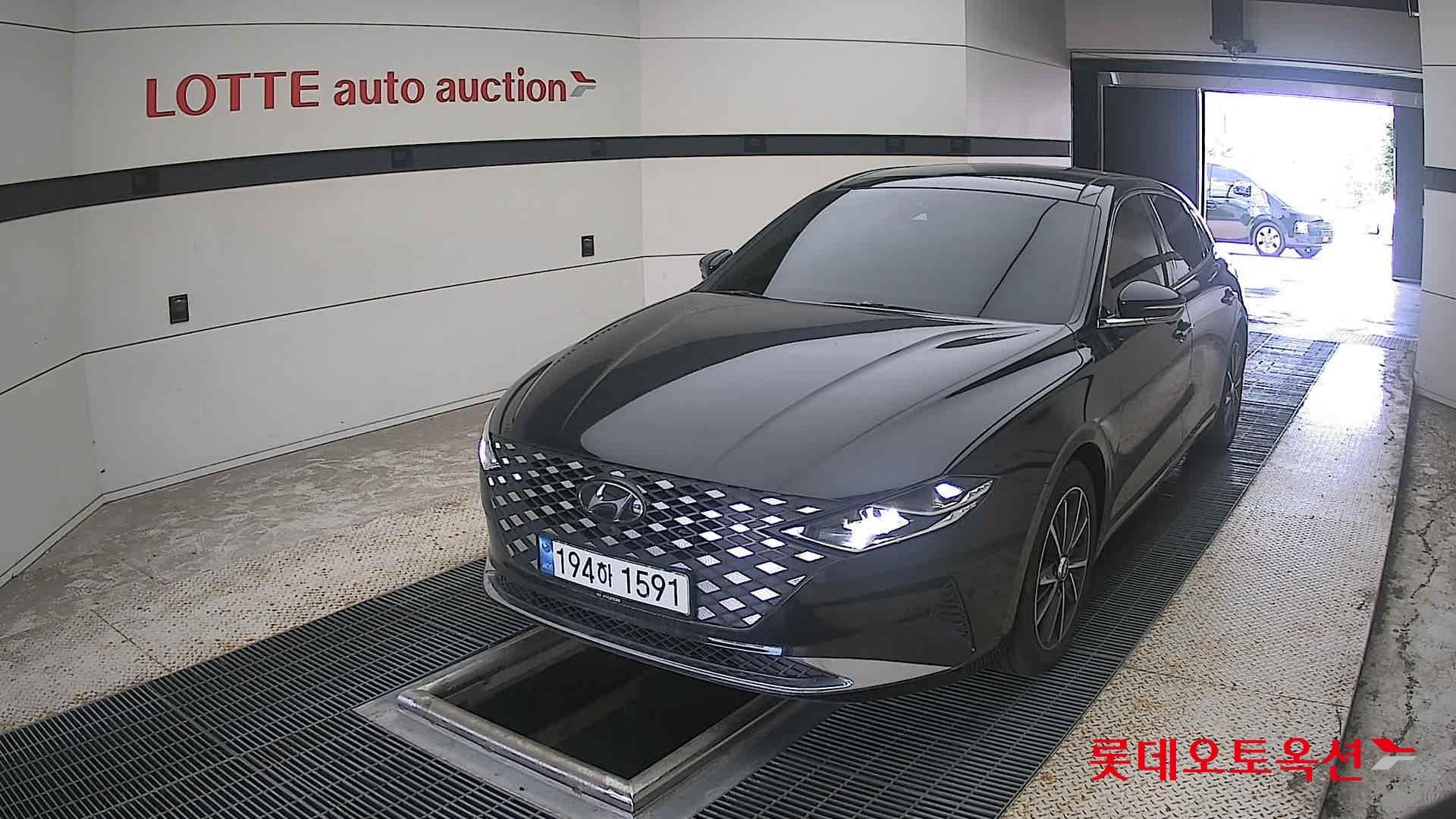 2022 - hyundai grandeur