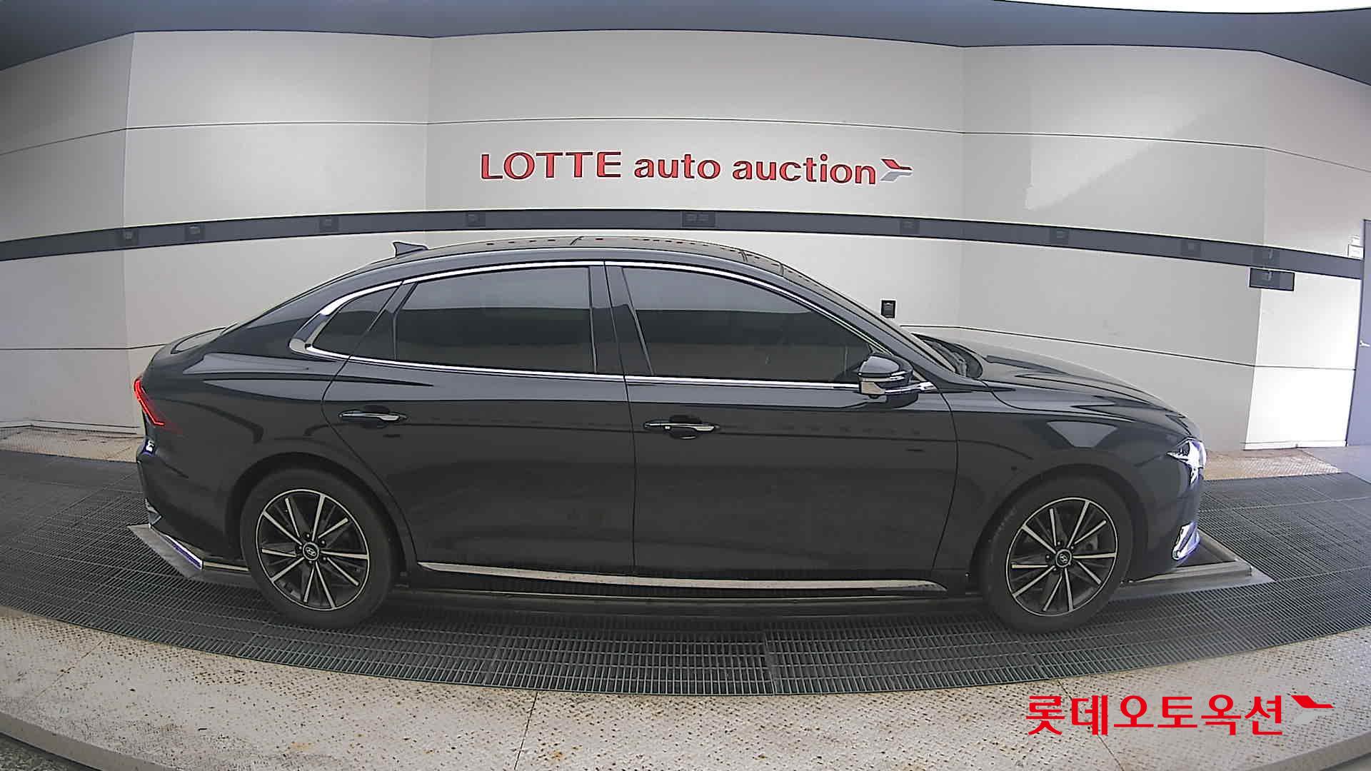 2022 - hyundai grandeur