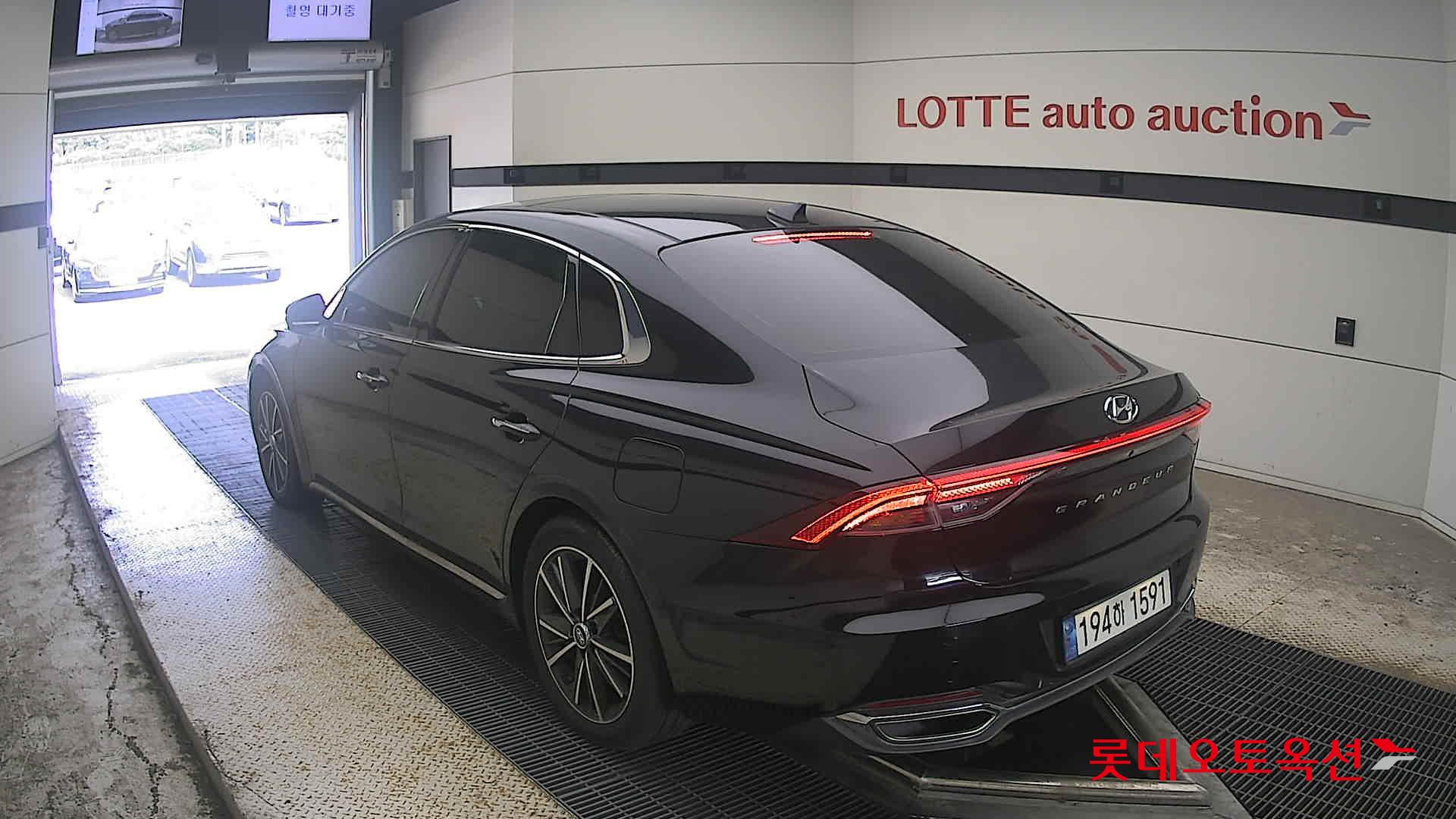 2022 - hyundai grandeur
