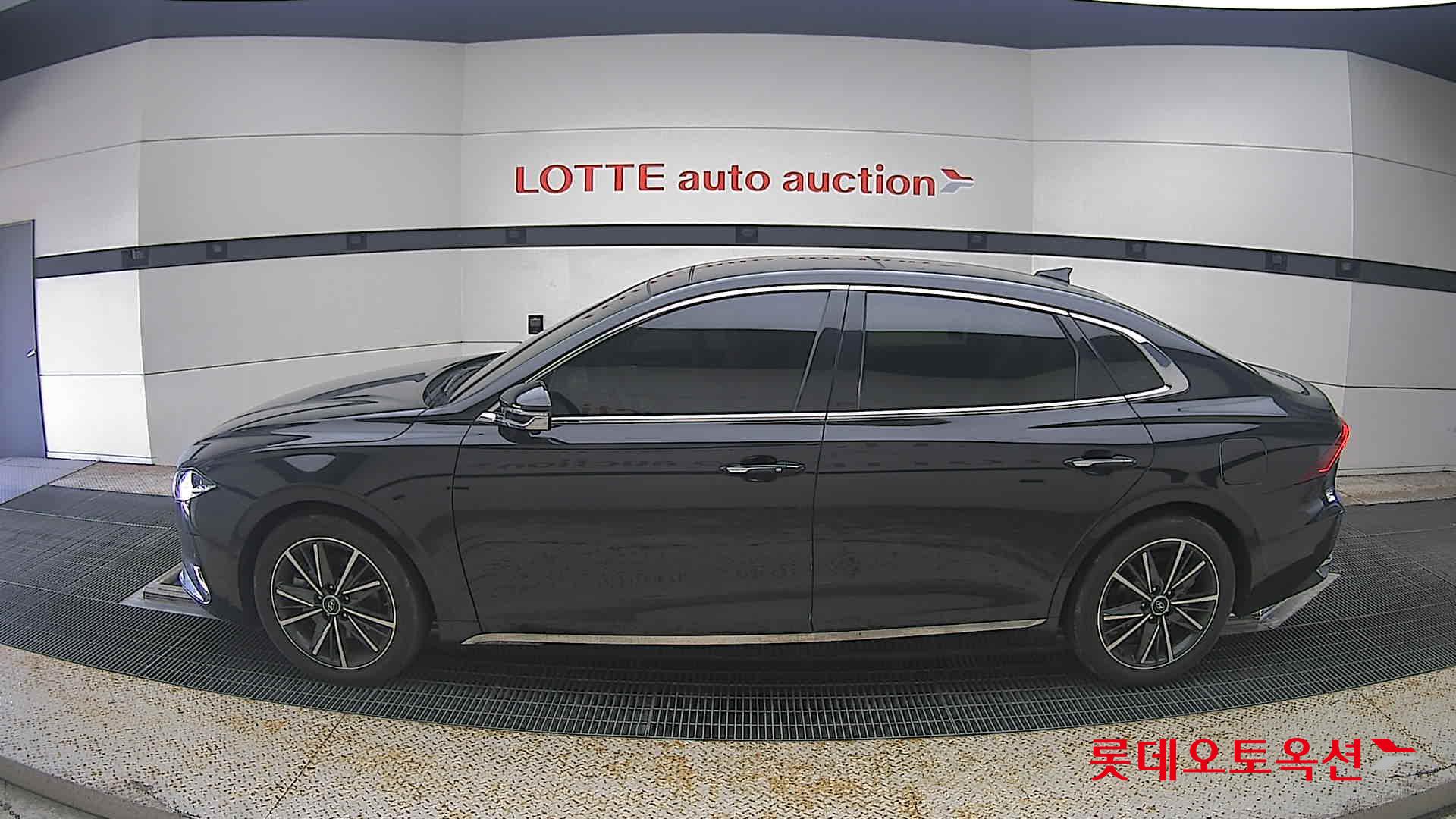 2022 - hyundai grandeur
