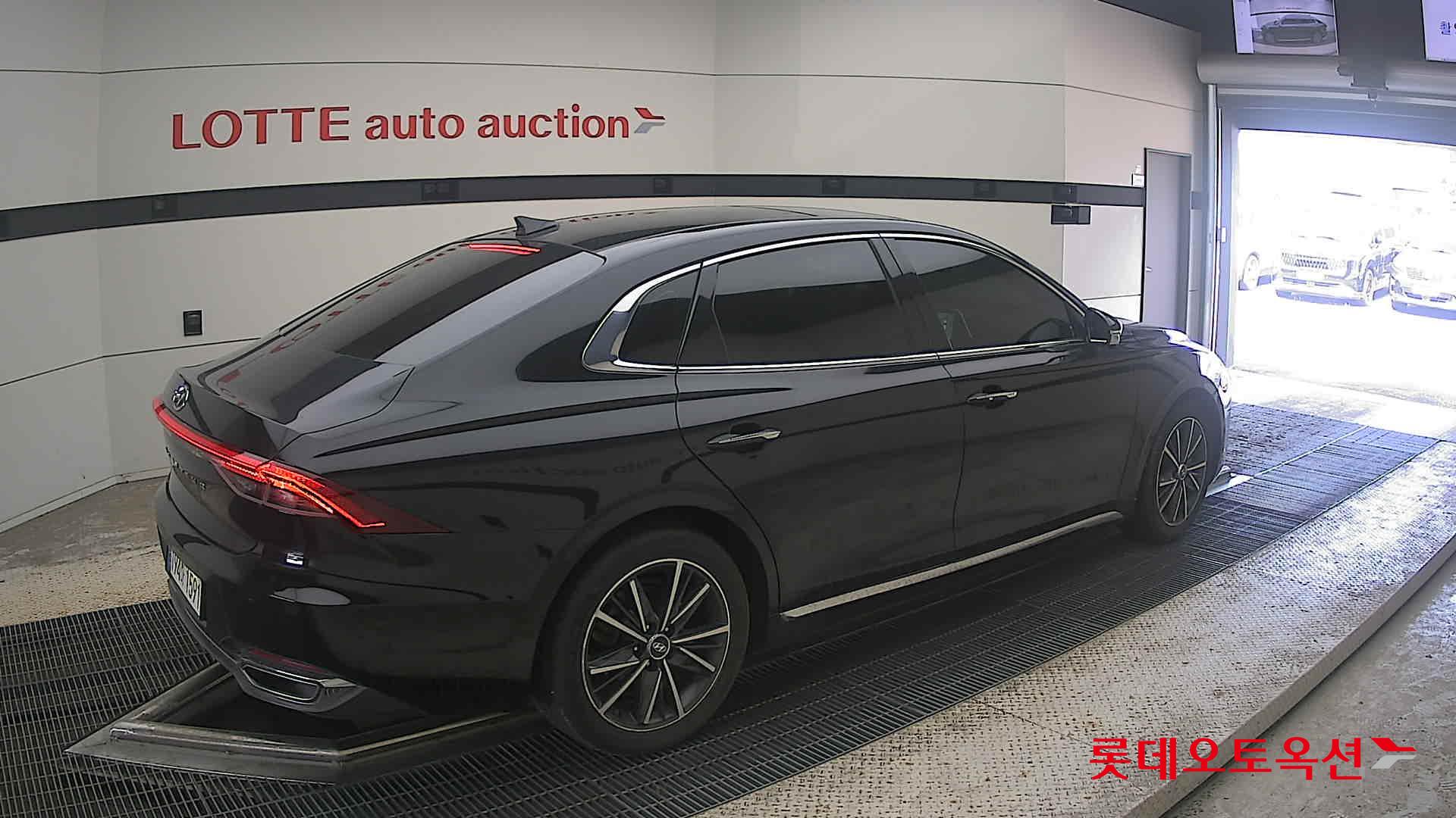 2022 - hyundai grandeur