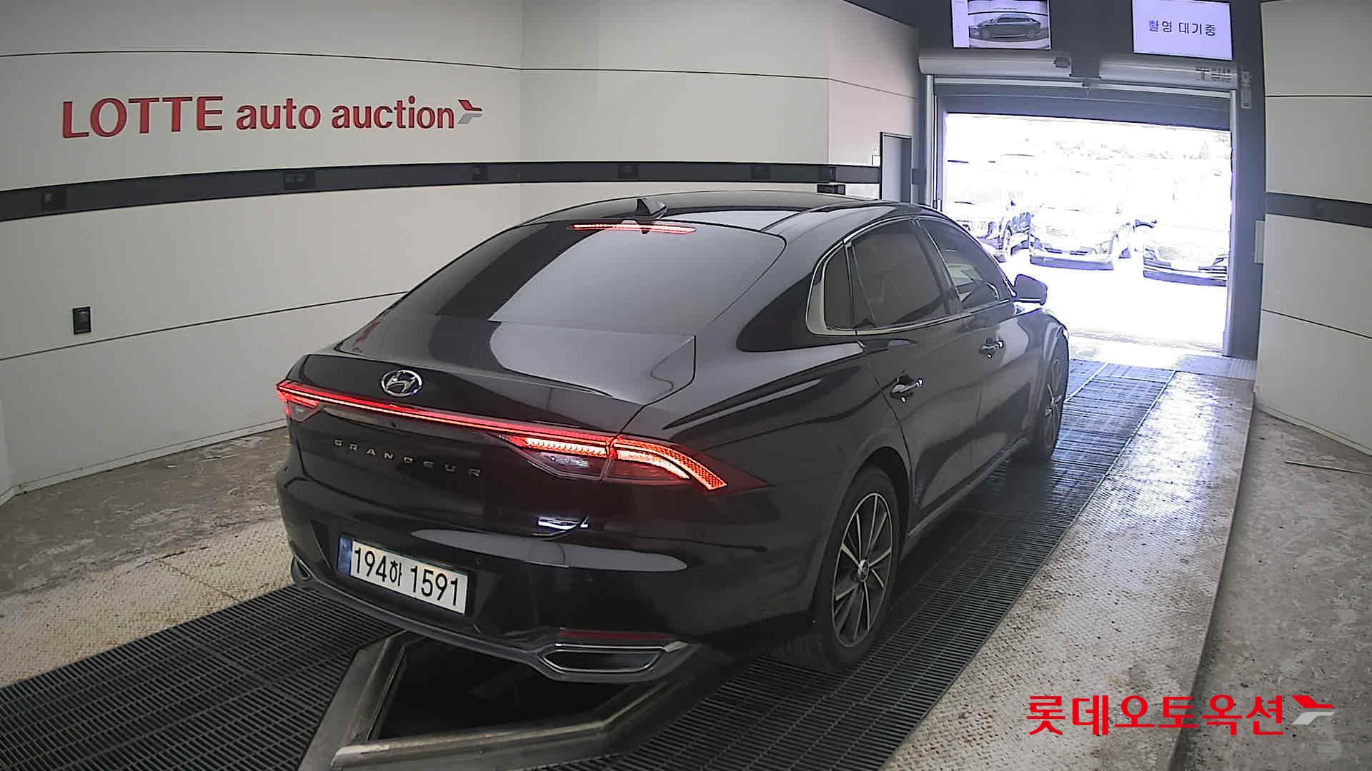 2022 - hyundai grandeur