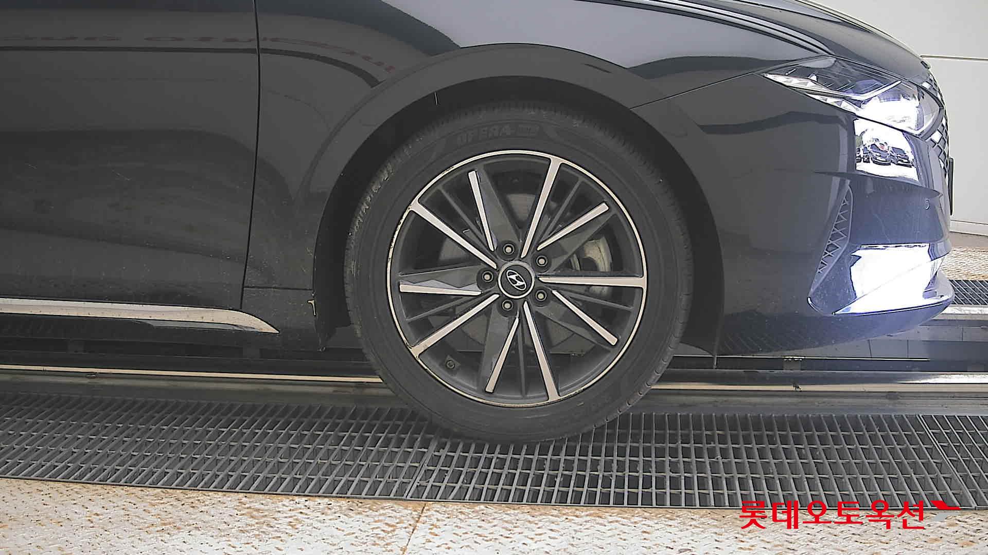 2022 - hyundai grandeur