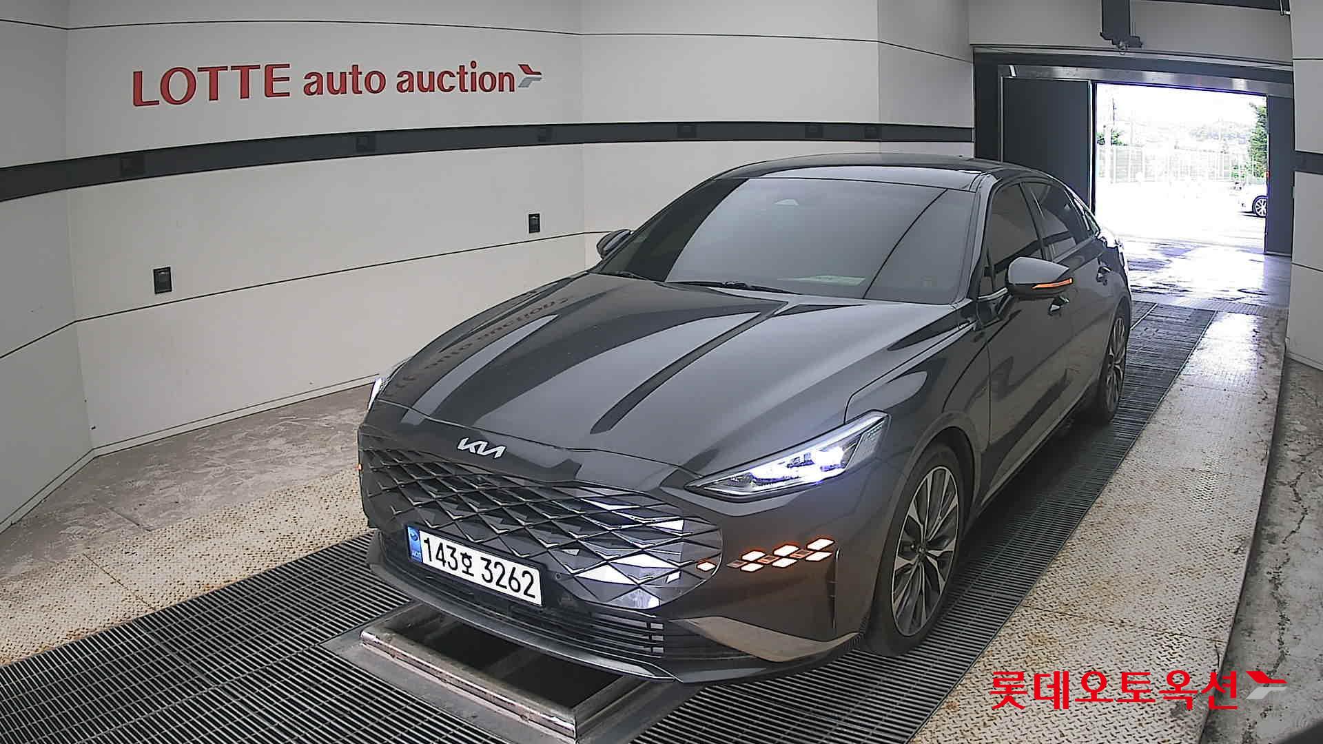 2022 - kia k8