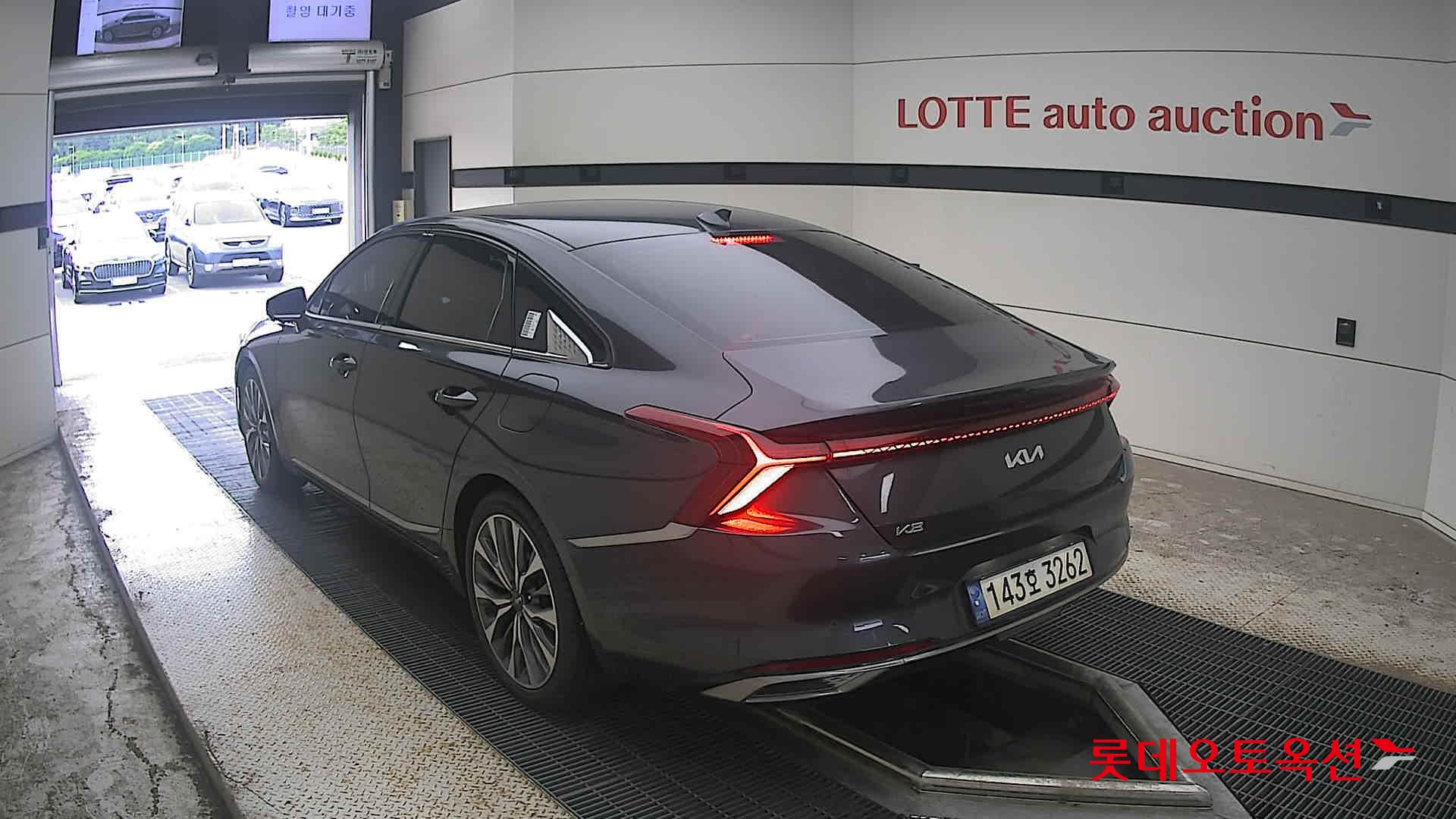 2022 - kia k8