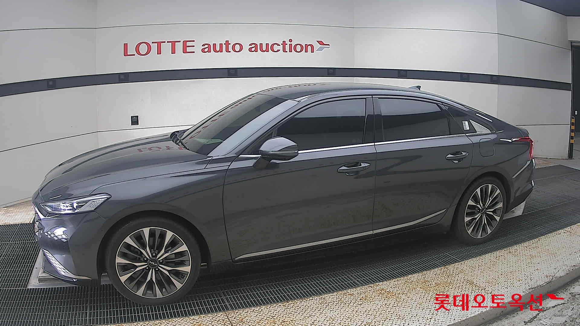 2022 - kia k8