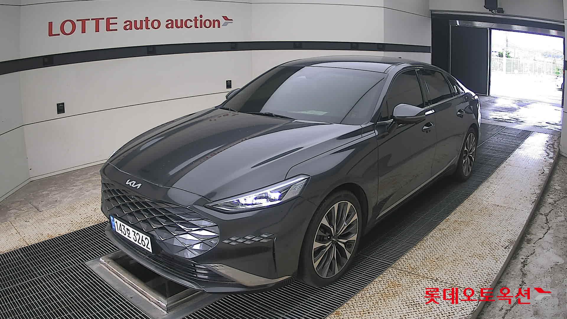 2022 - kia k8